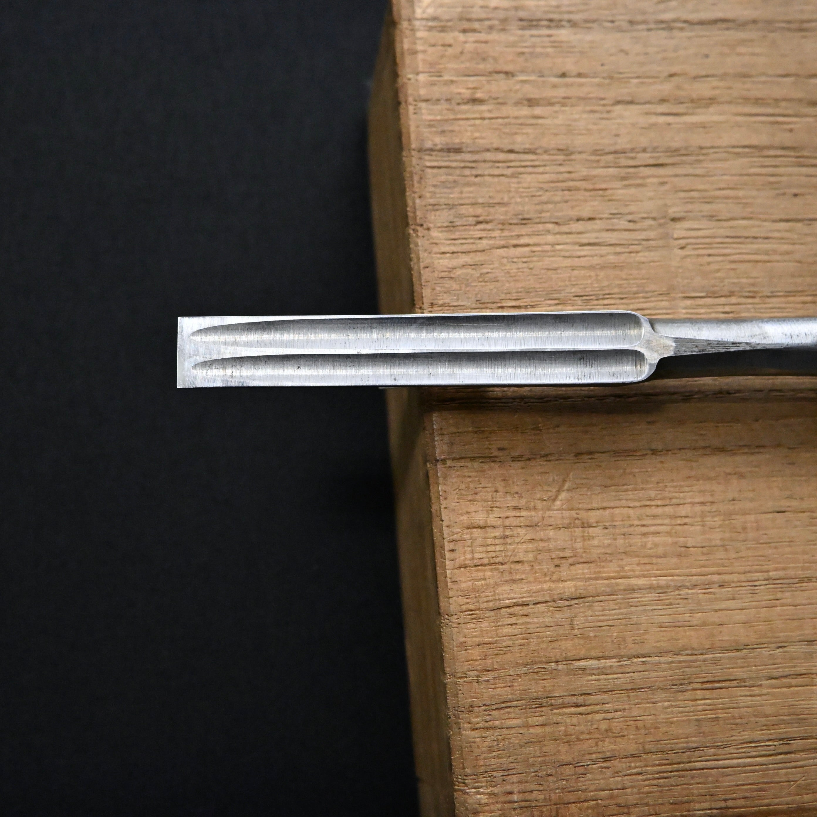 M-6 掘り出し物 侊悦作 鎬追入鑿  9mm  Old stock Kouetsu Dovetail Bench Chisels by Tasai