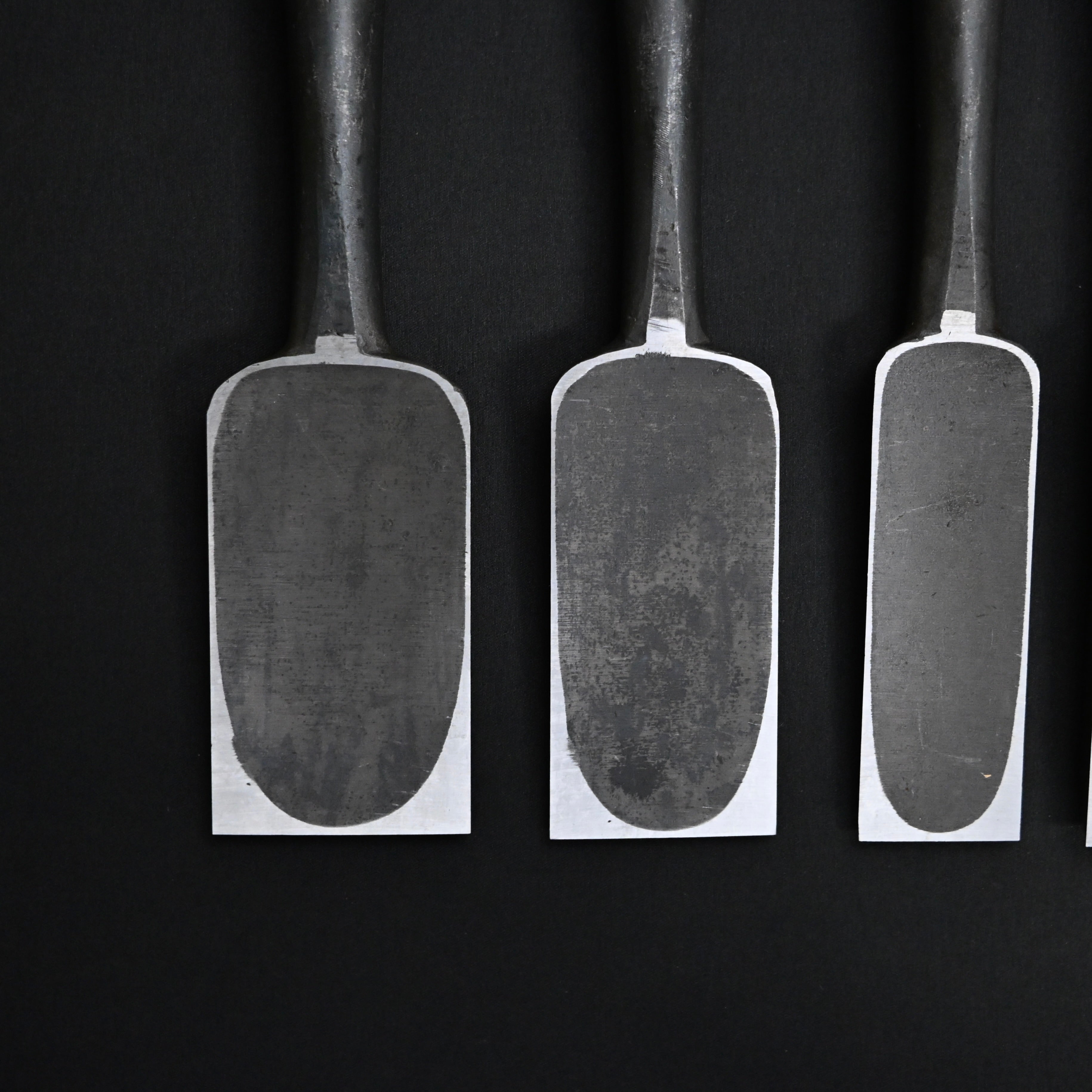 国明 厚鑿 打桂 赤樫柄   Kuniaki  Thick Timber Chisels with White Steel