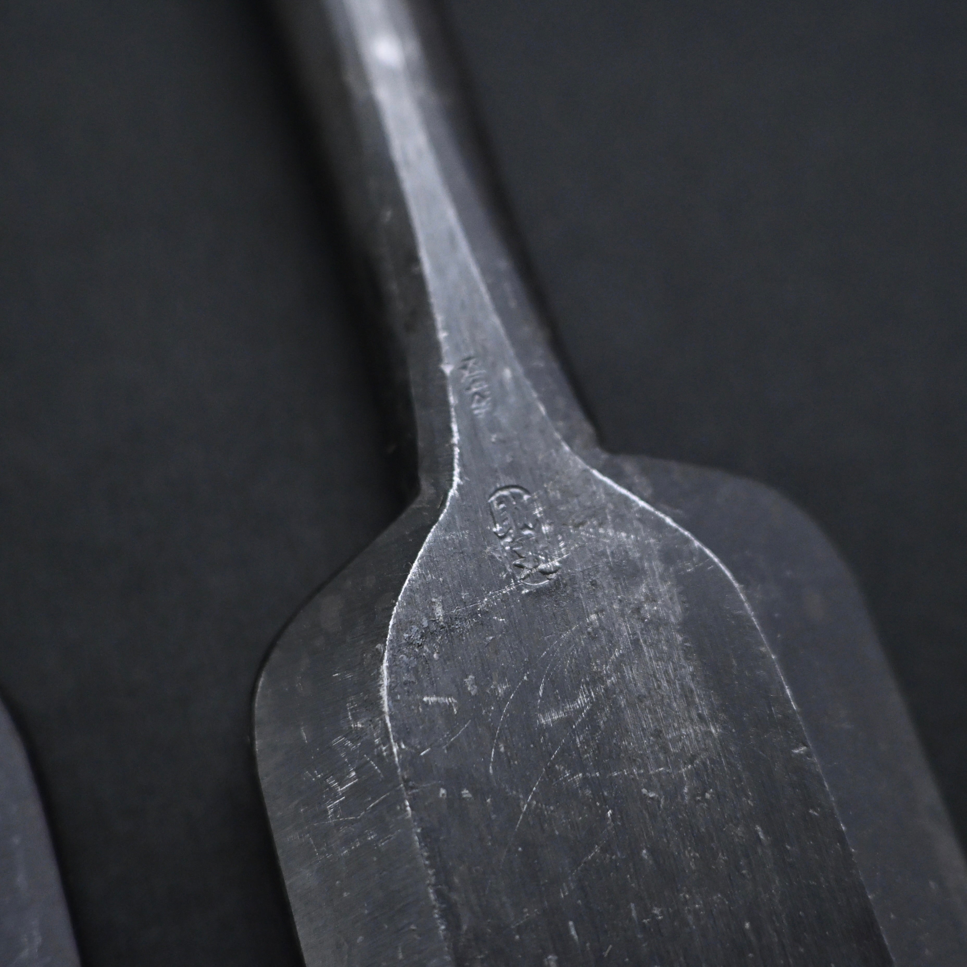 Sukemaru Slick Chisels set (Ootsuki-nomi, Hontsuki-Nomi)  with white steel 助丸 本突き組鑿  24mm / 54mm