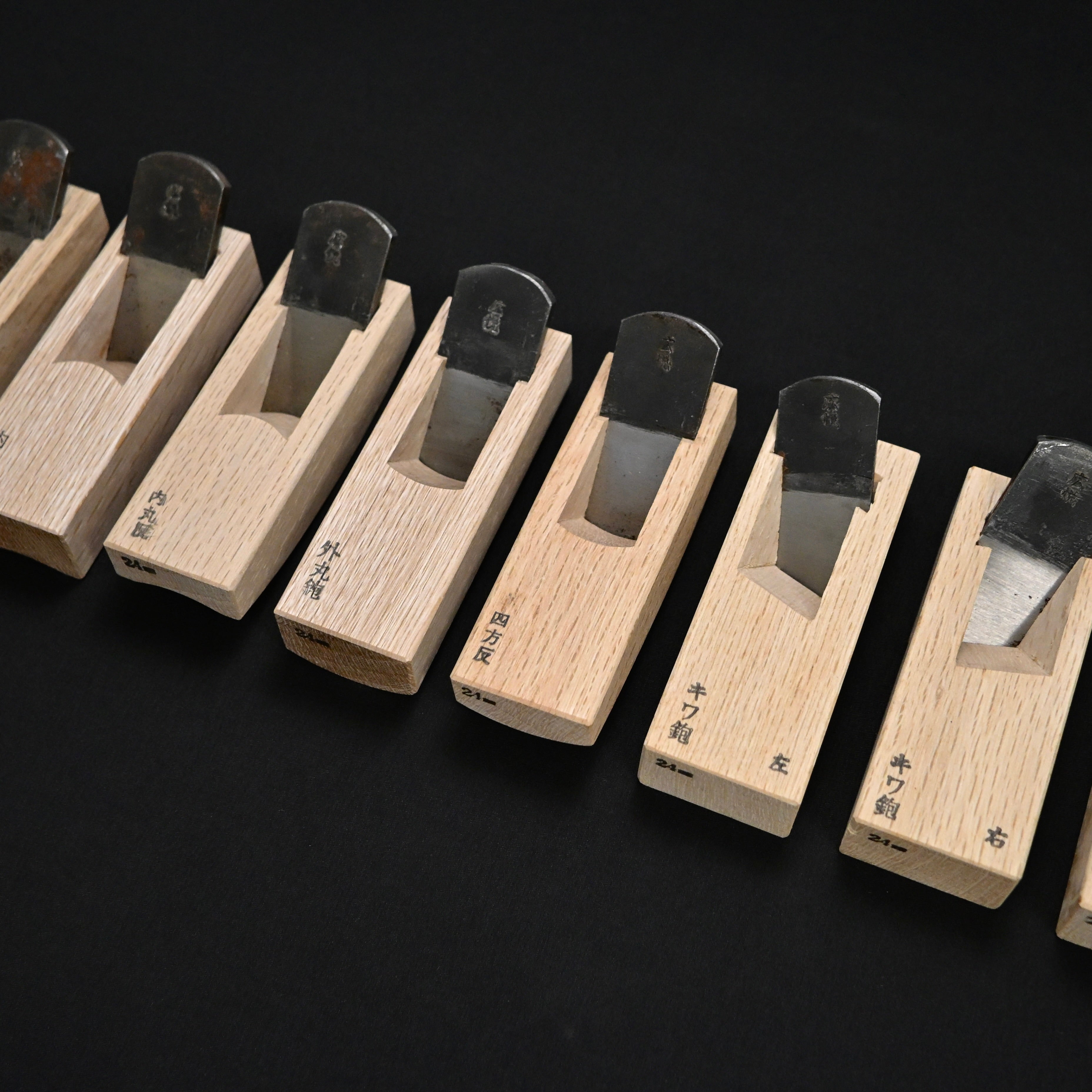 Old stock Kouetsu Mini Plane set (x9 planes) with White steel    掘出し物 広悦 細工組鉋 24mm (九本組)