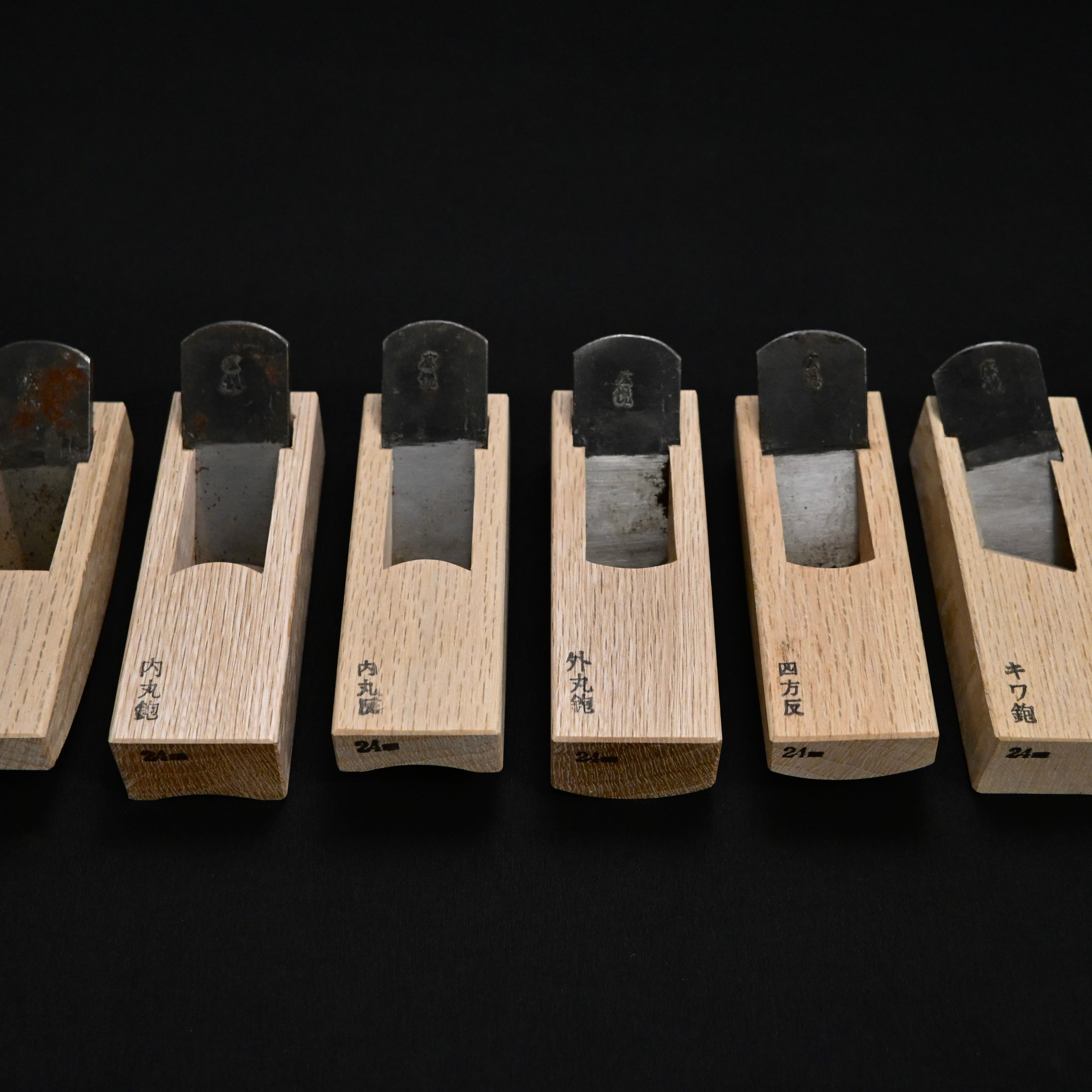 Old stock Kouetsu Mini Plane set (x9 planes) with White steel    掘出し物 広悦 細工組鉋 24mm (九本組)