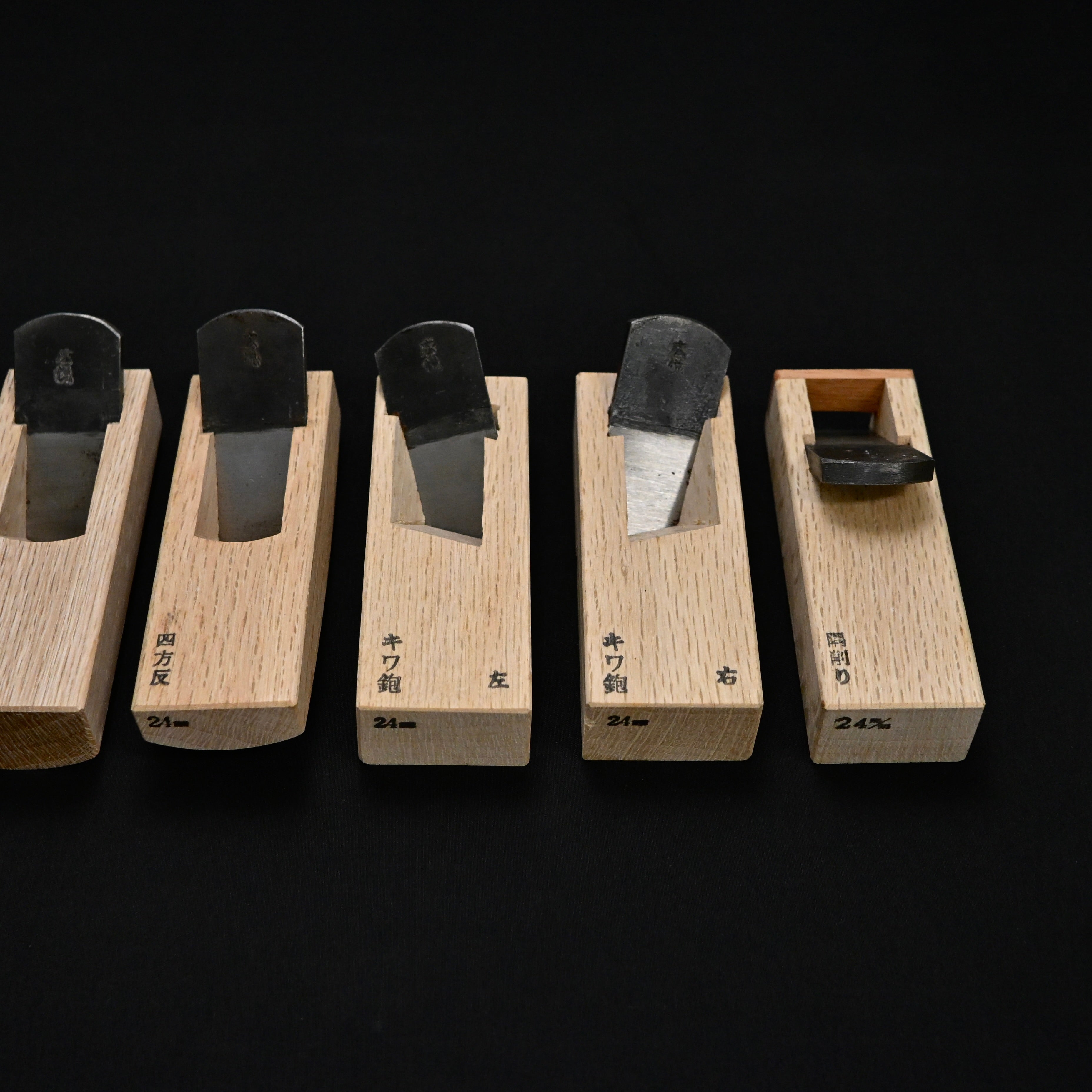 Old stock Kouetsu Mini Plane set (x9 planes) with White steel    掘出し物 広悦 細工組鉋 24mm (九本組)