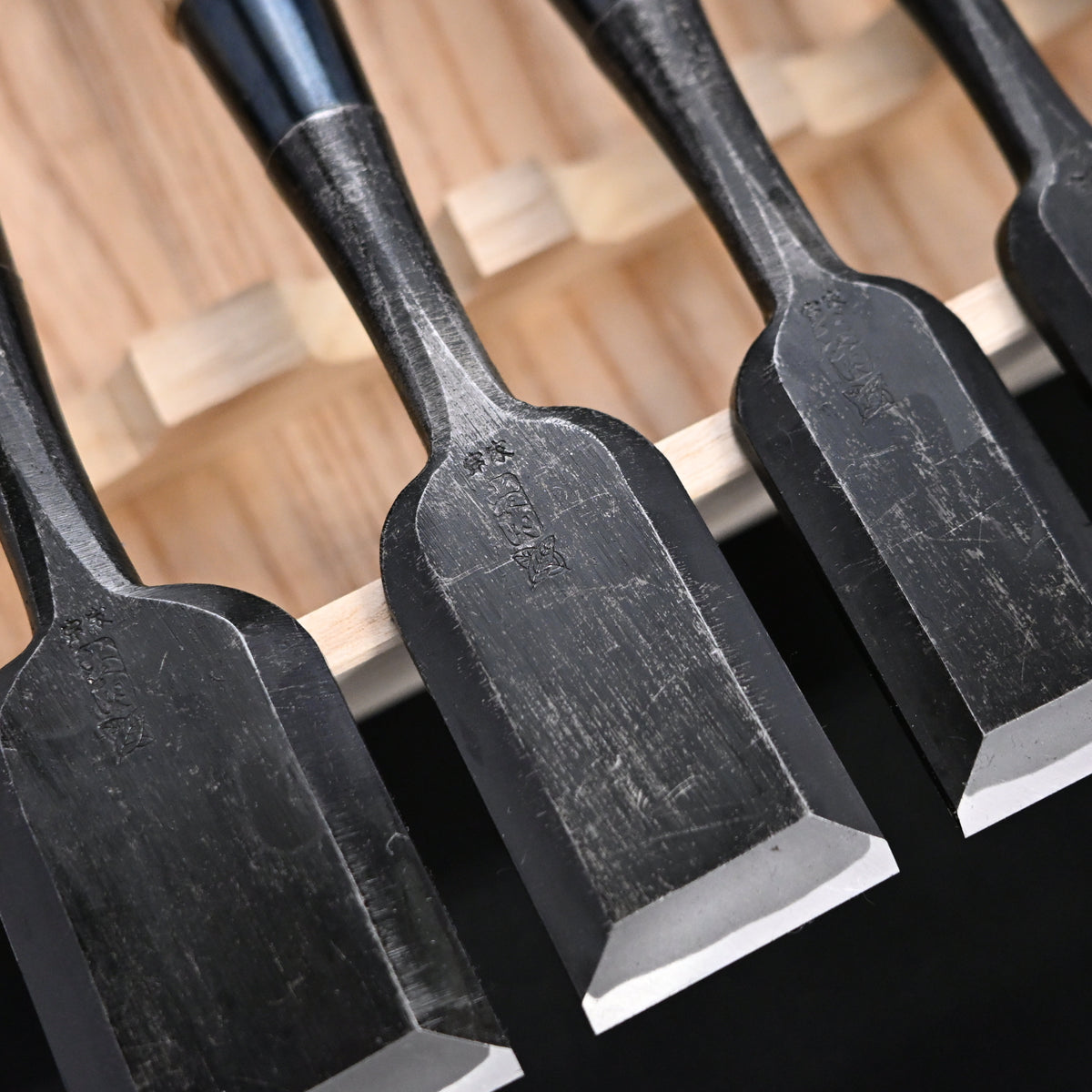 Ouchi Bench chisels set by Ouchi 4th generation white Oak Handle  宗家大内 追入組鑿 芯持白樫柄 桐箱付 四代目大内俊明作