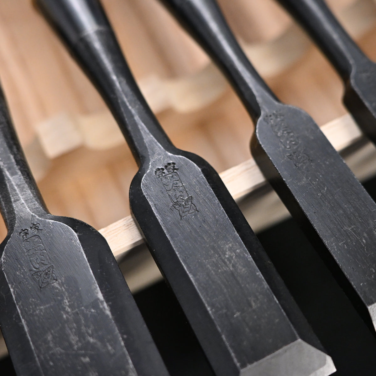 Ouchi Bench chisels set by Ouchi 4th generation white Oak Handle  宗家大内 追入組鑿 芯持白樫柄 桐箱付 四代目大内俊明作