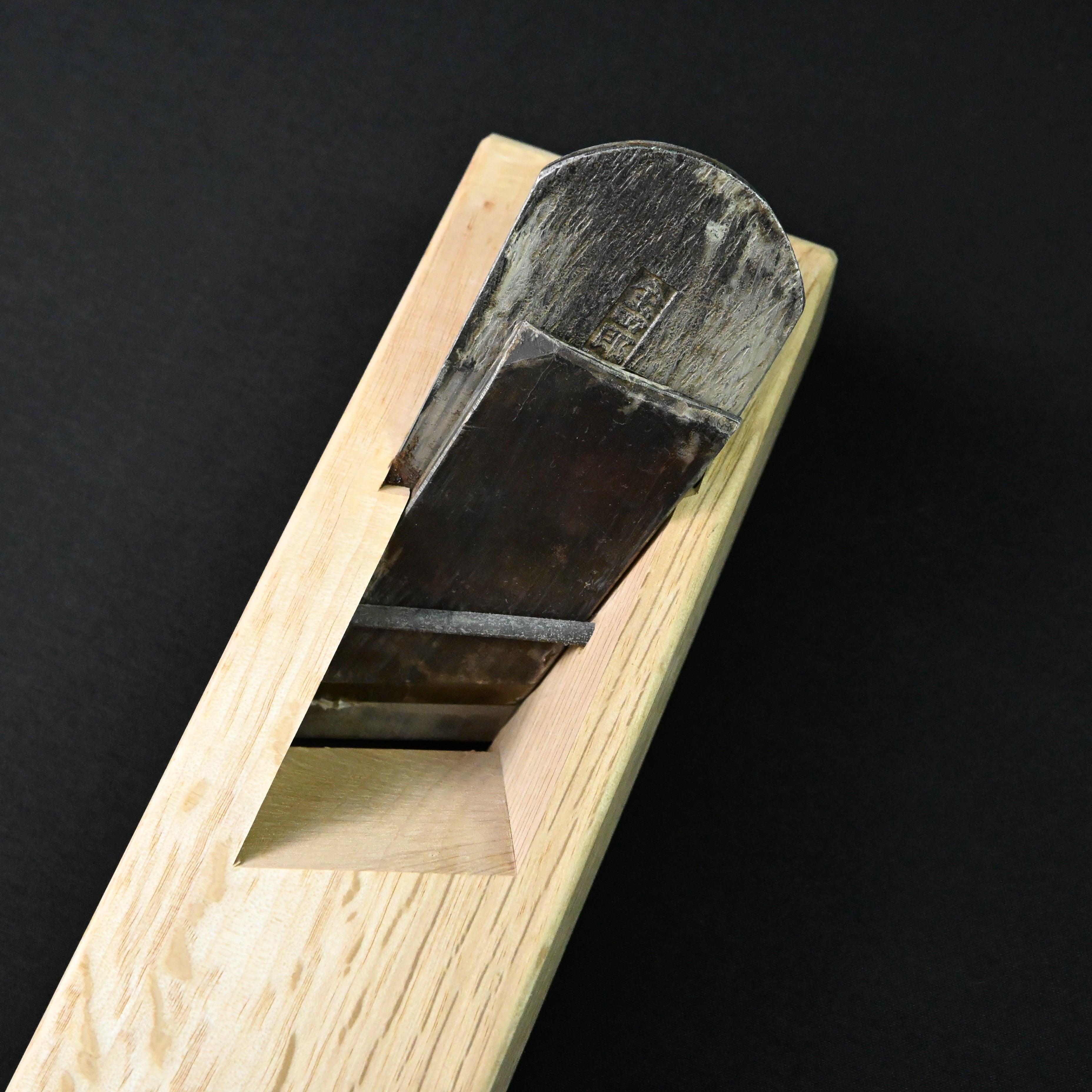 Old stock Kinshirou Rabbet Plane(Kiwa-Kanna) by Noboru Kuriyama right Side  掘り出し物  栗山昇作 金四郎 際鉋 右