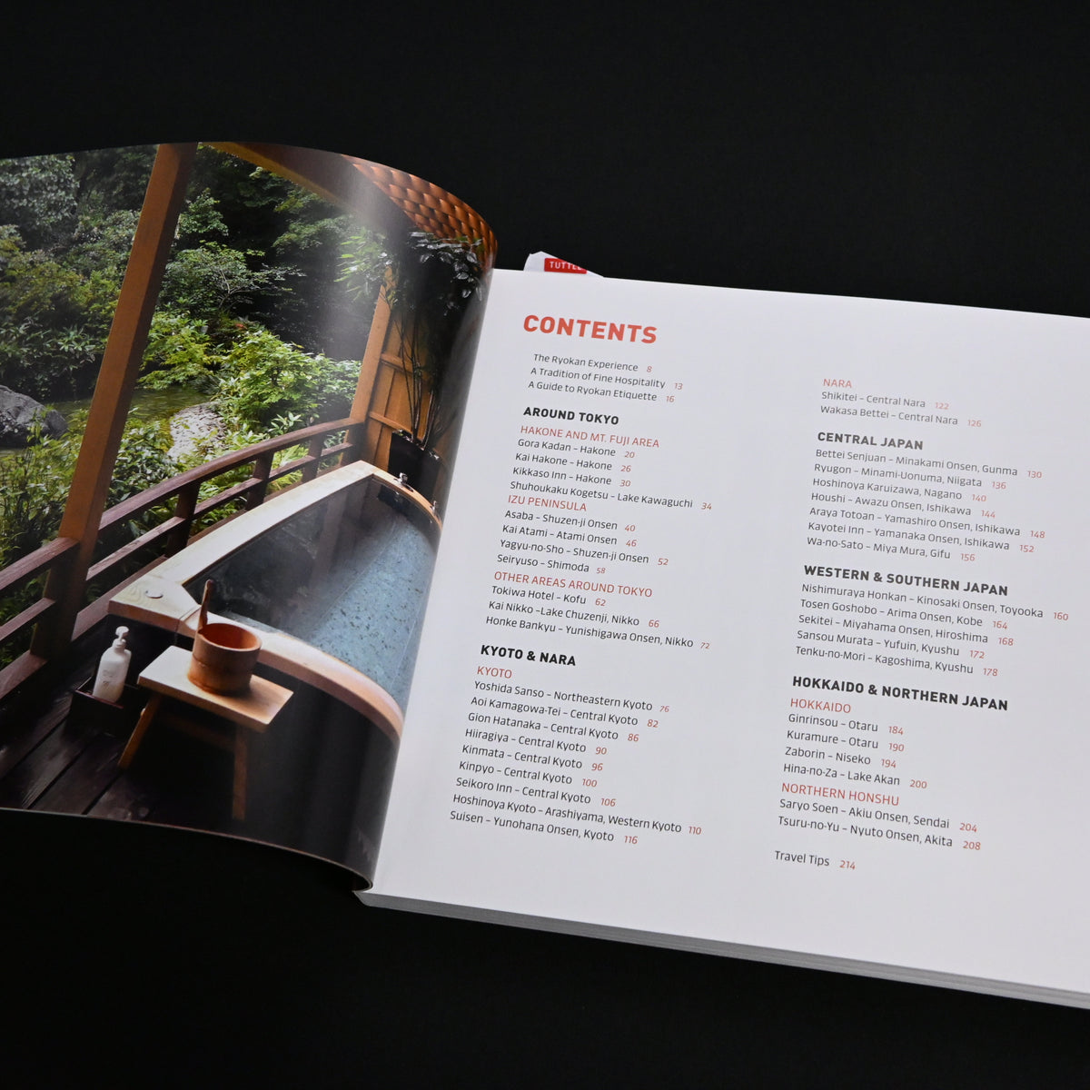 Japanese Inns & Hot Springs 日本の旅館と温泉のガイド写真集