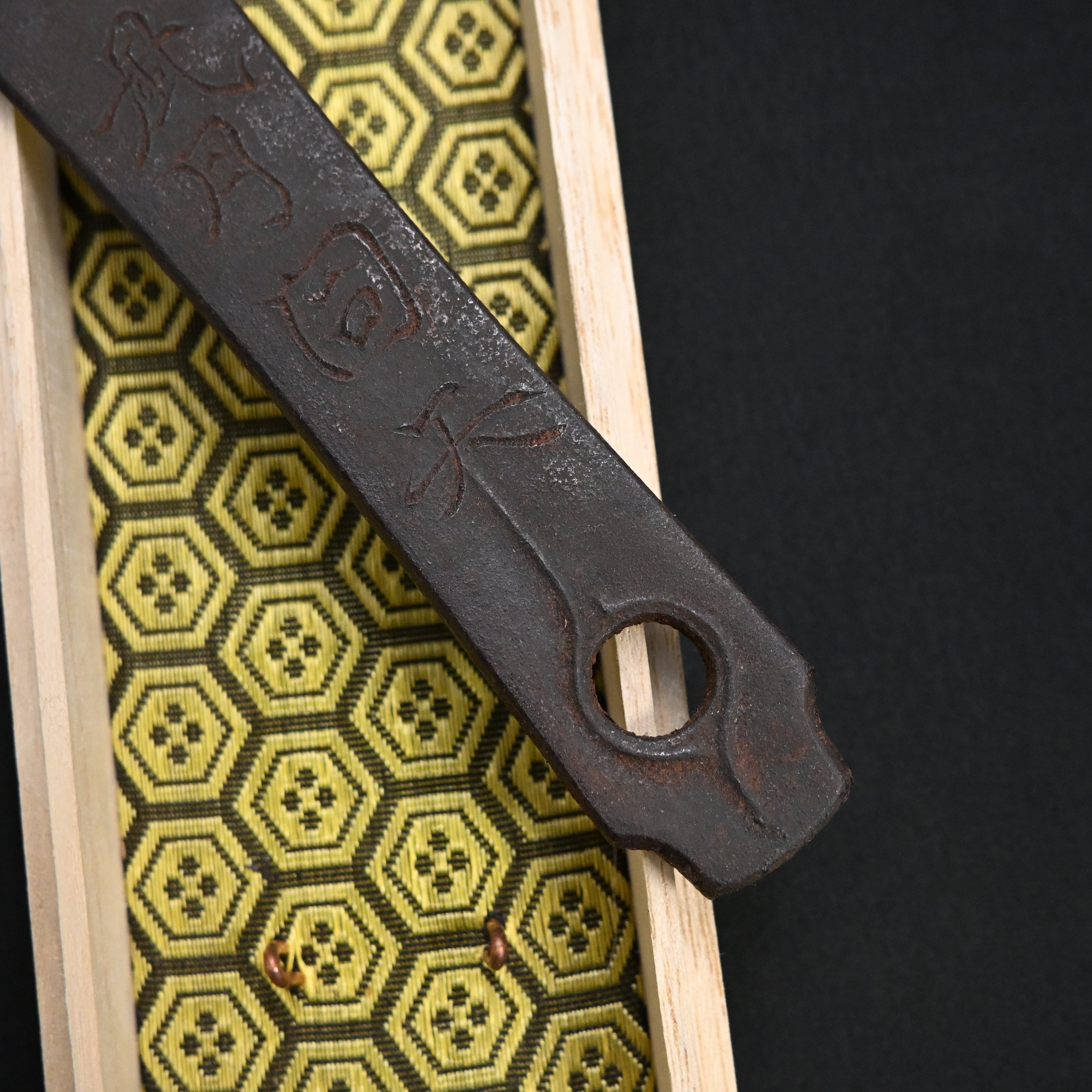 Fugetsudouten-Hirotsugu Right hand Kiridashi by Sozen  Carving  風月同天 廣貢 素全作  切出し小刀 右 24mm