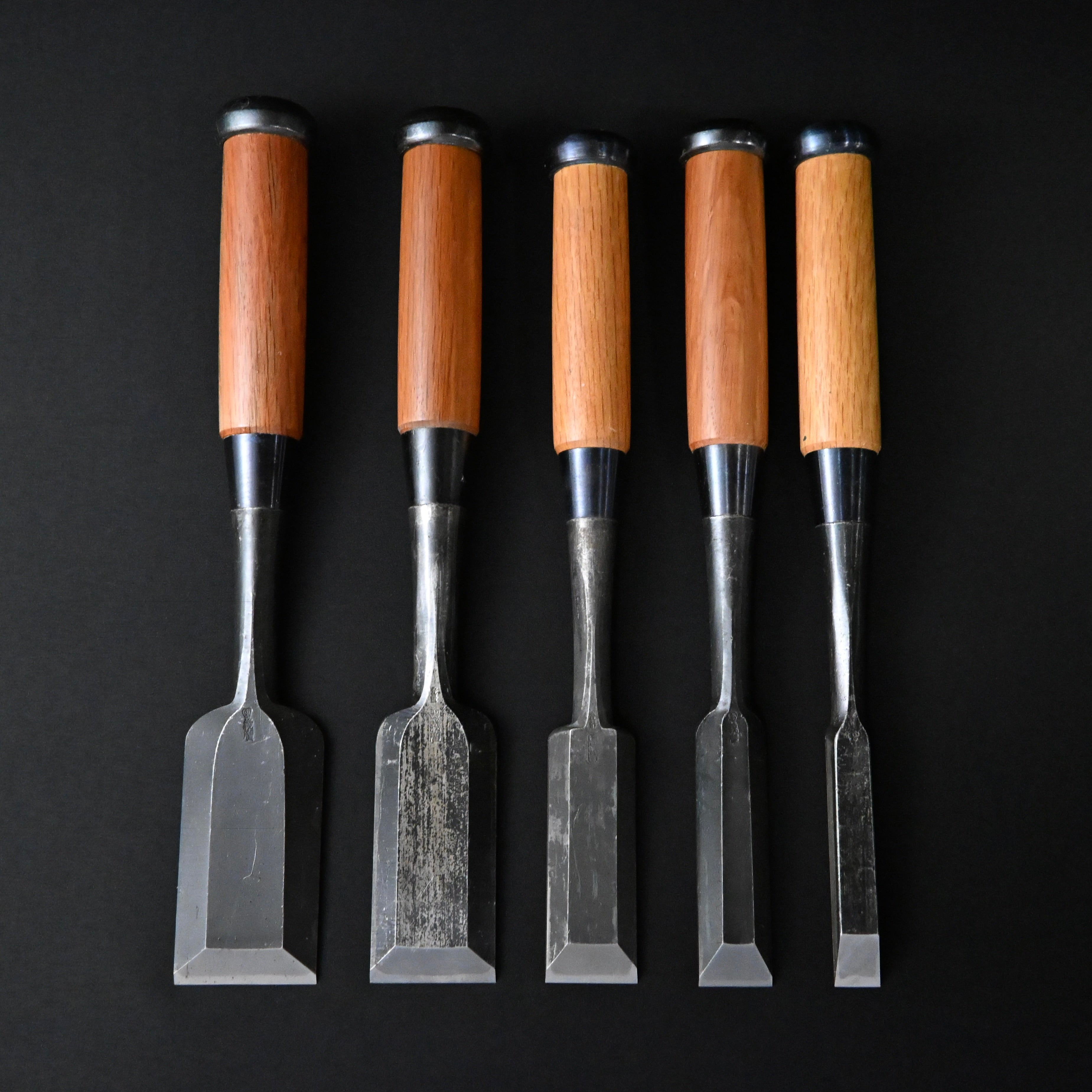 #M196 Mixed Timber chisels set by unknown  バラ鑿合わせ 叩き組鑿 5本組 作者不明
