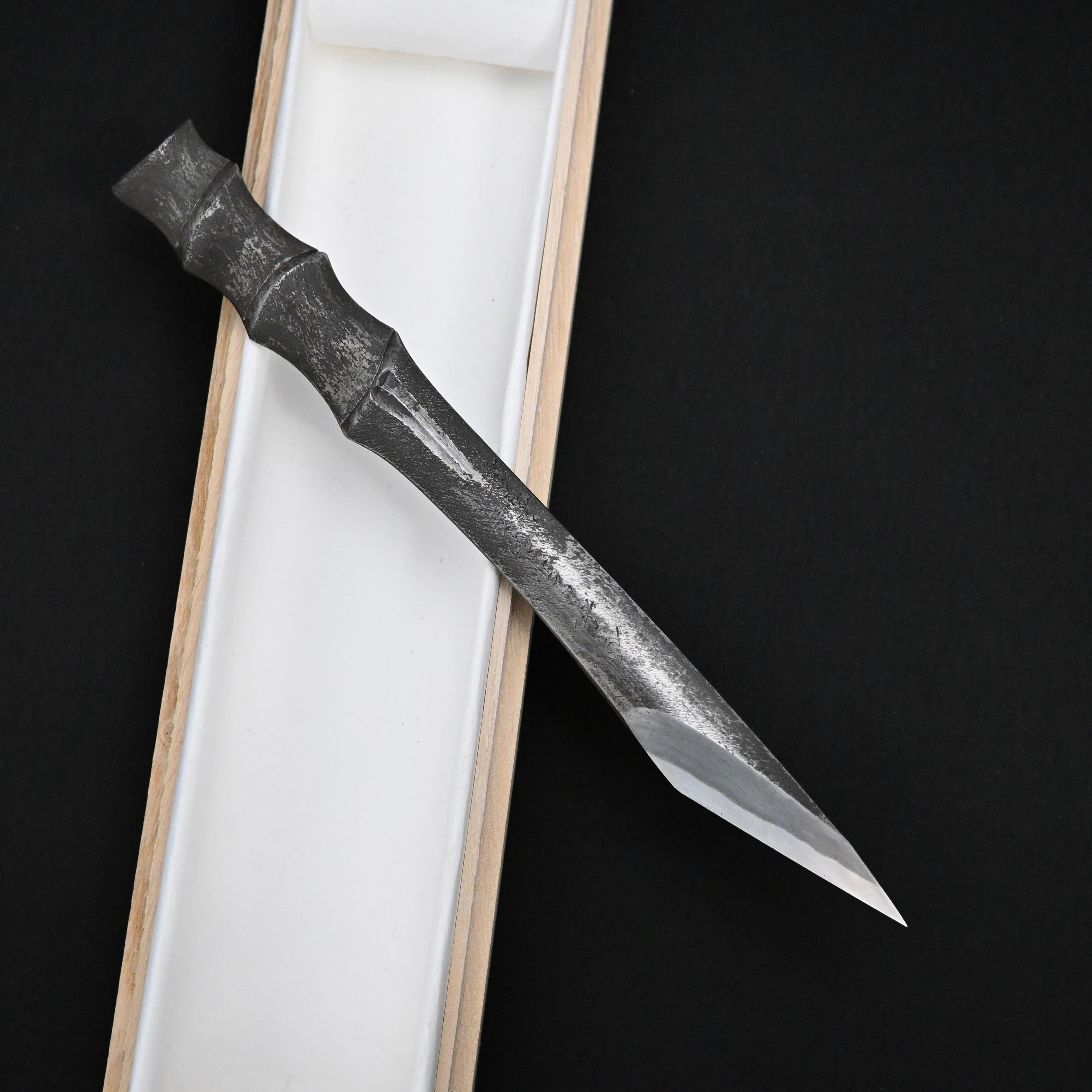 Mizumute Kiridashi Knife Right hand by Sozen Carving  水無定 素全作 切出し小刀 右 18mm