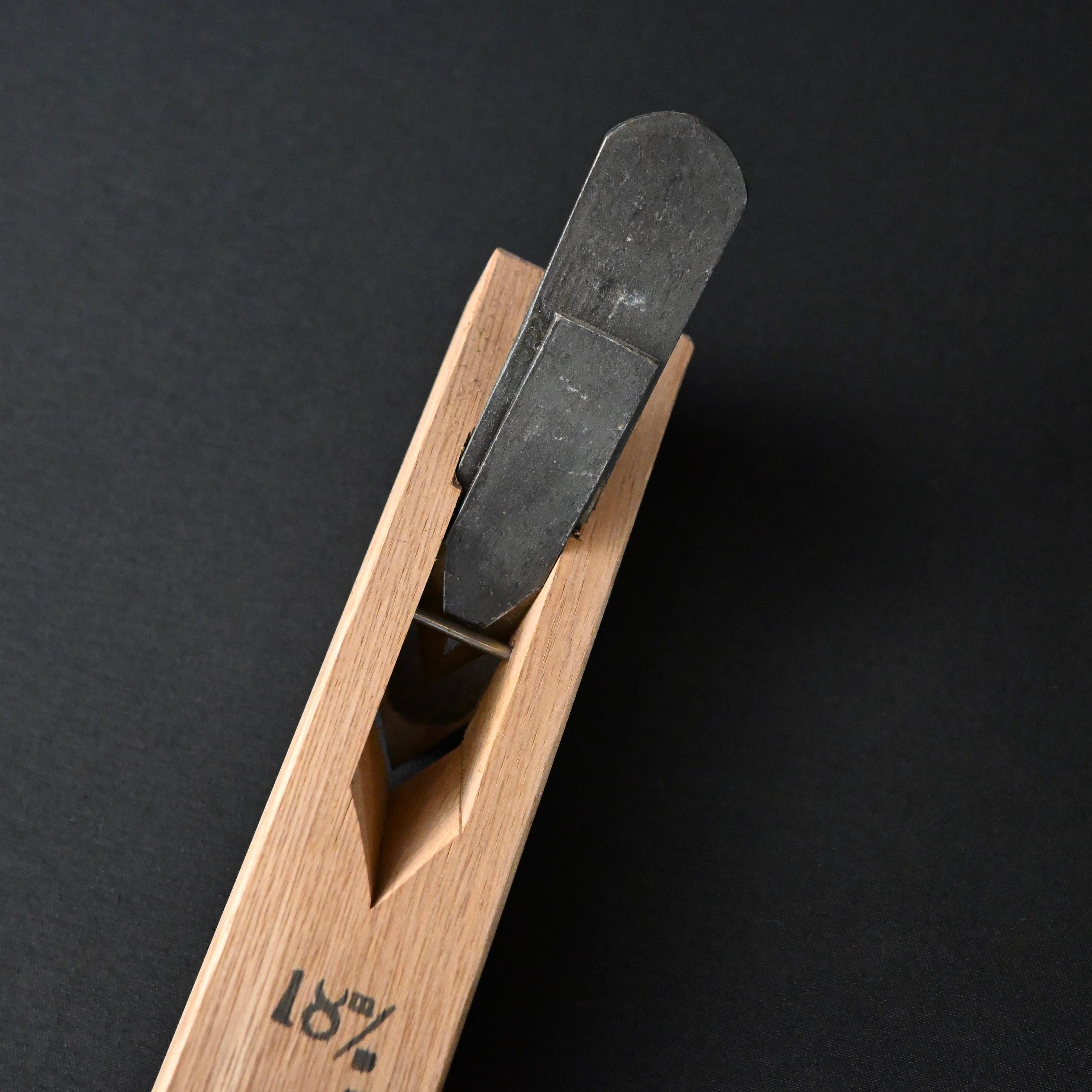 掘出し物 悦英 剣鉋 #1　 Old stock Etsuei Ken Plane (V-groove plane)