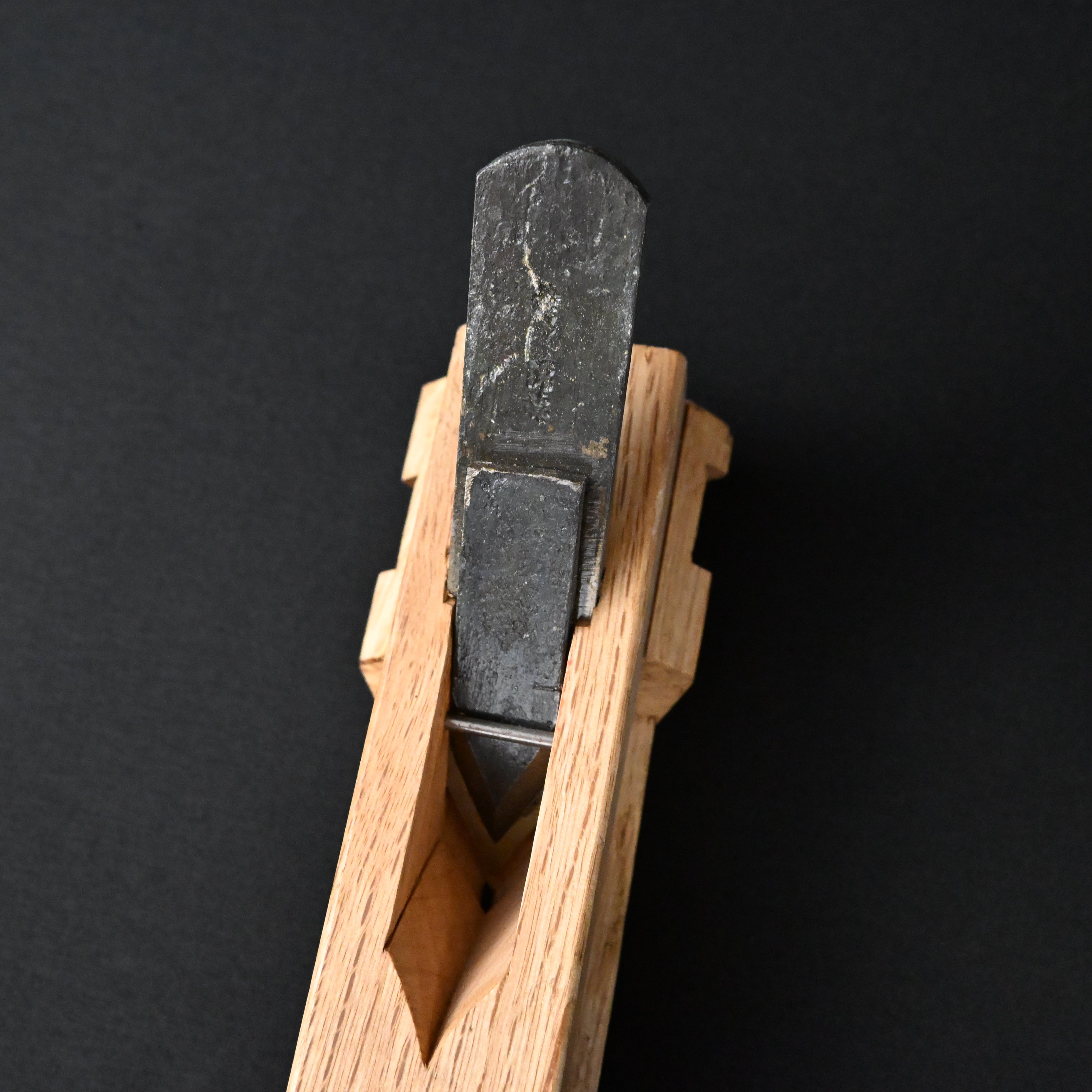 掘出し物 悦英 剣鉋 #2　 Old stock Etsuei Ken Plane (V-groove plane)