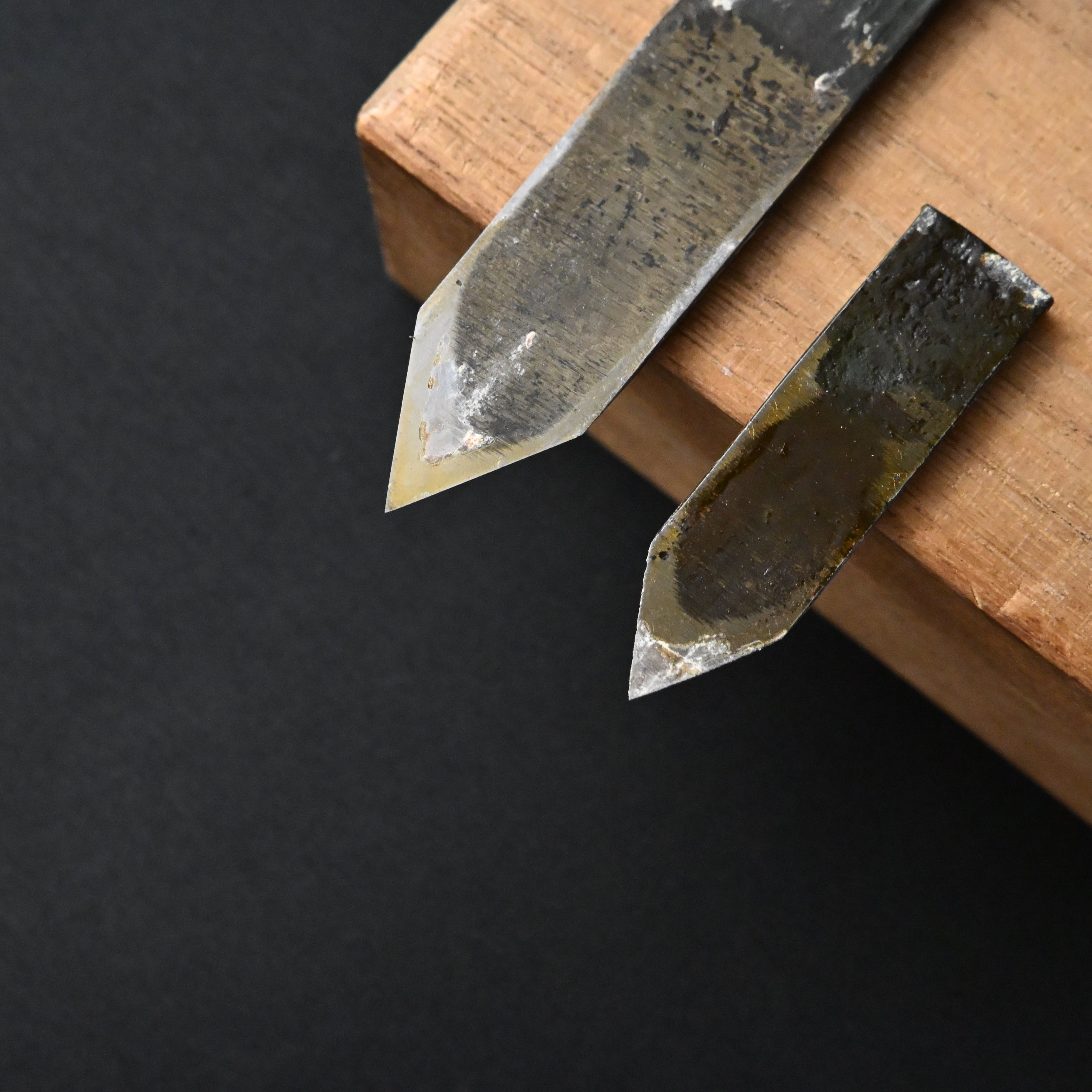 掘出し物 悦英 剣鉋 #2　 Old stock Etsuei Ken Plane (V-groove plane)