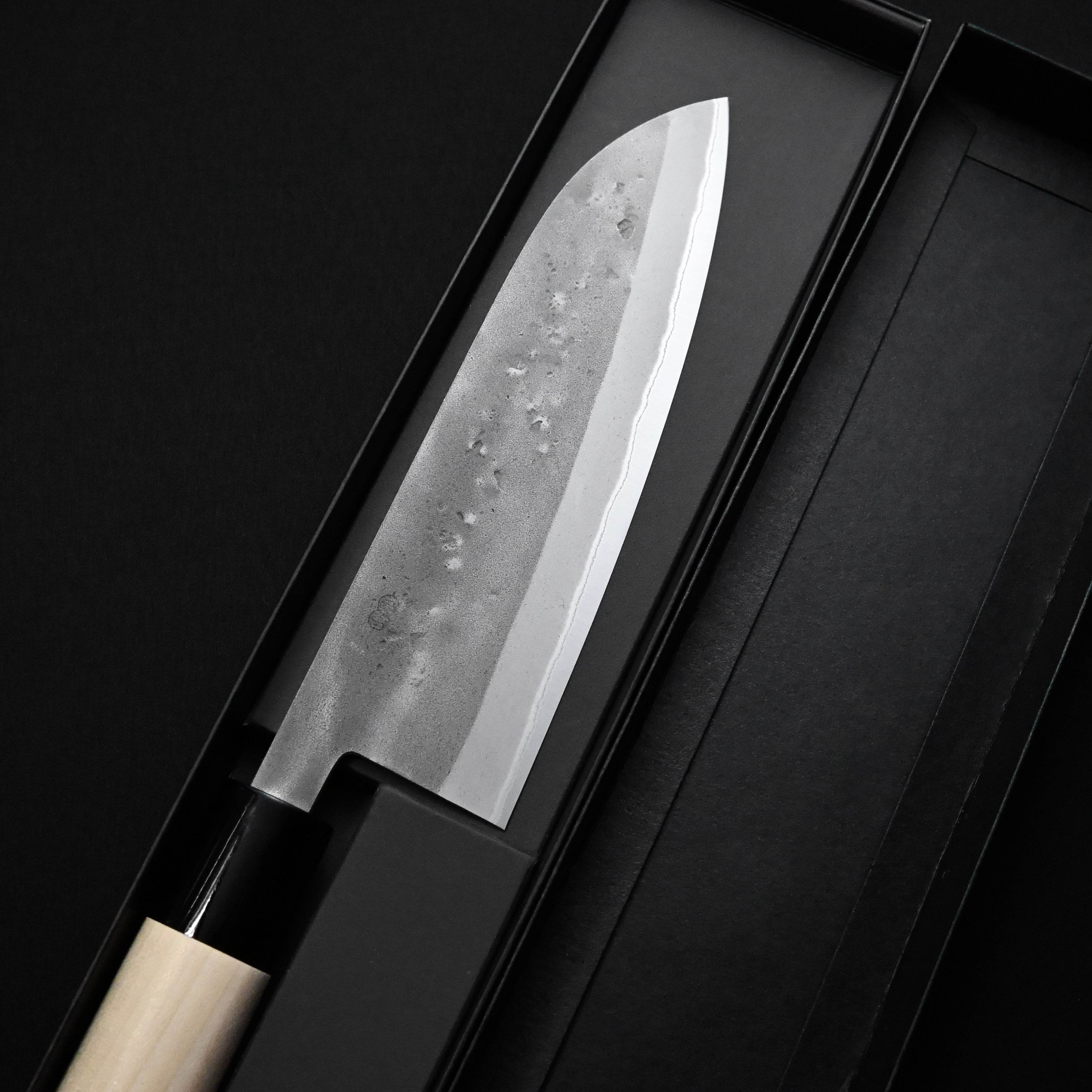 Muneyoshi Santoku Bocho with blue steel 宗吉 三徳包丁 青紙付 165mm