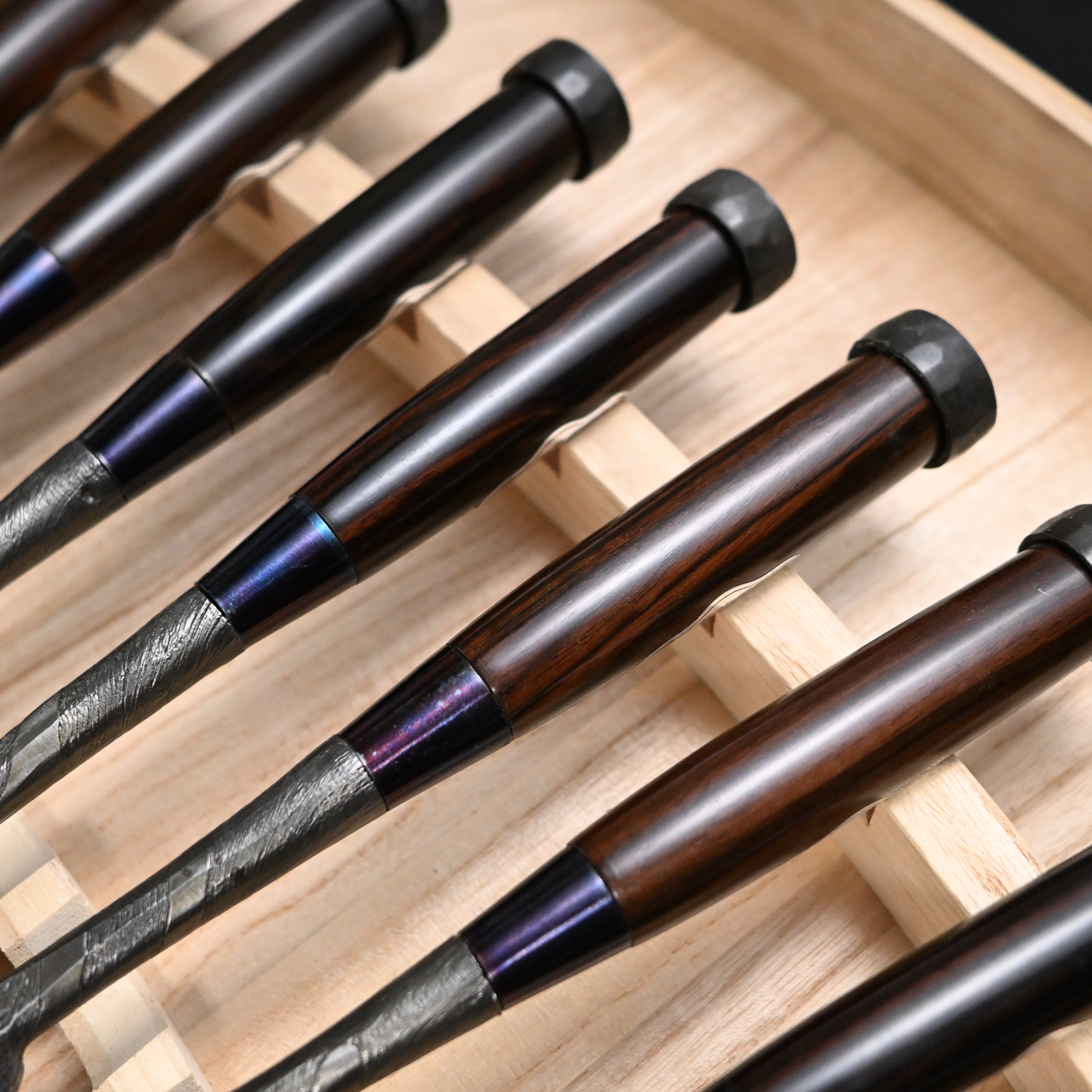 錦清水 木目打捻り 追入組鑿 15本組   Rare stock Nishiki Kiyomi Mokume Bench Chisels 15pc set