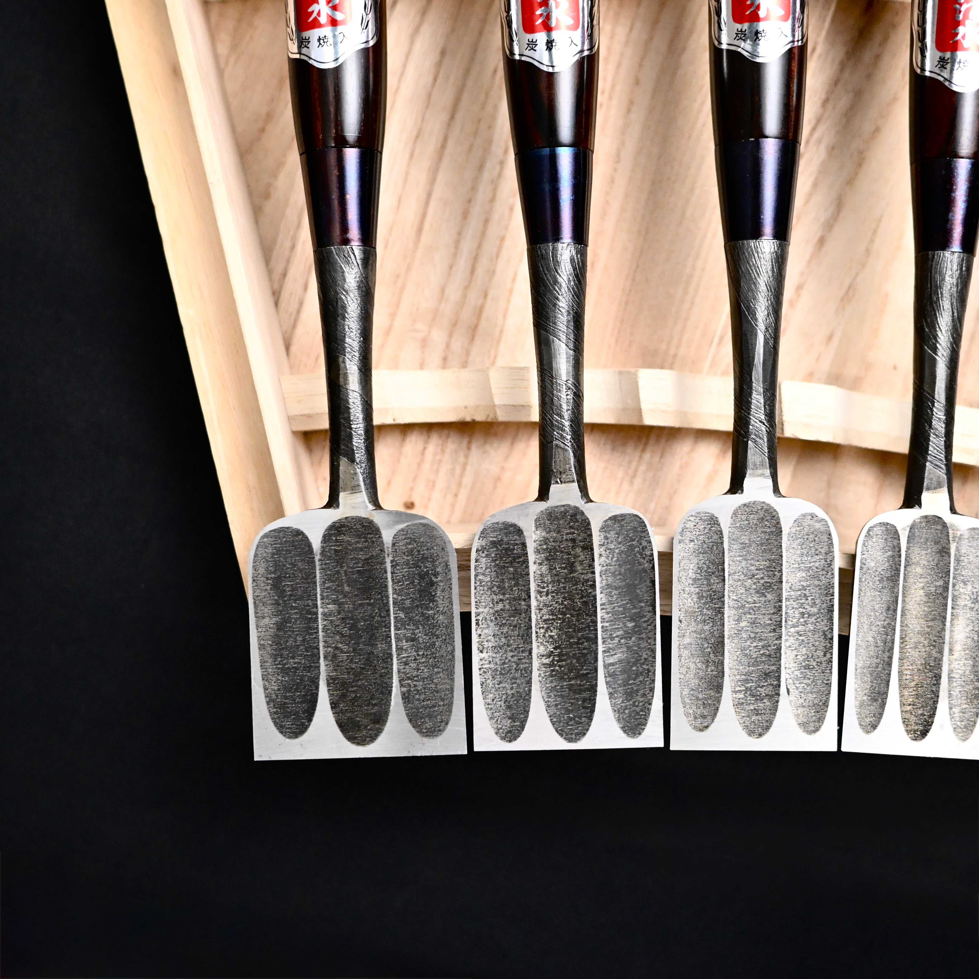 錦清水 木目打捻り 追入組鑿 15本組   Rare stock Nishiki Kiyomi Mokume Bench Chisels 15pc set