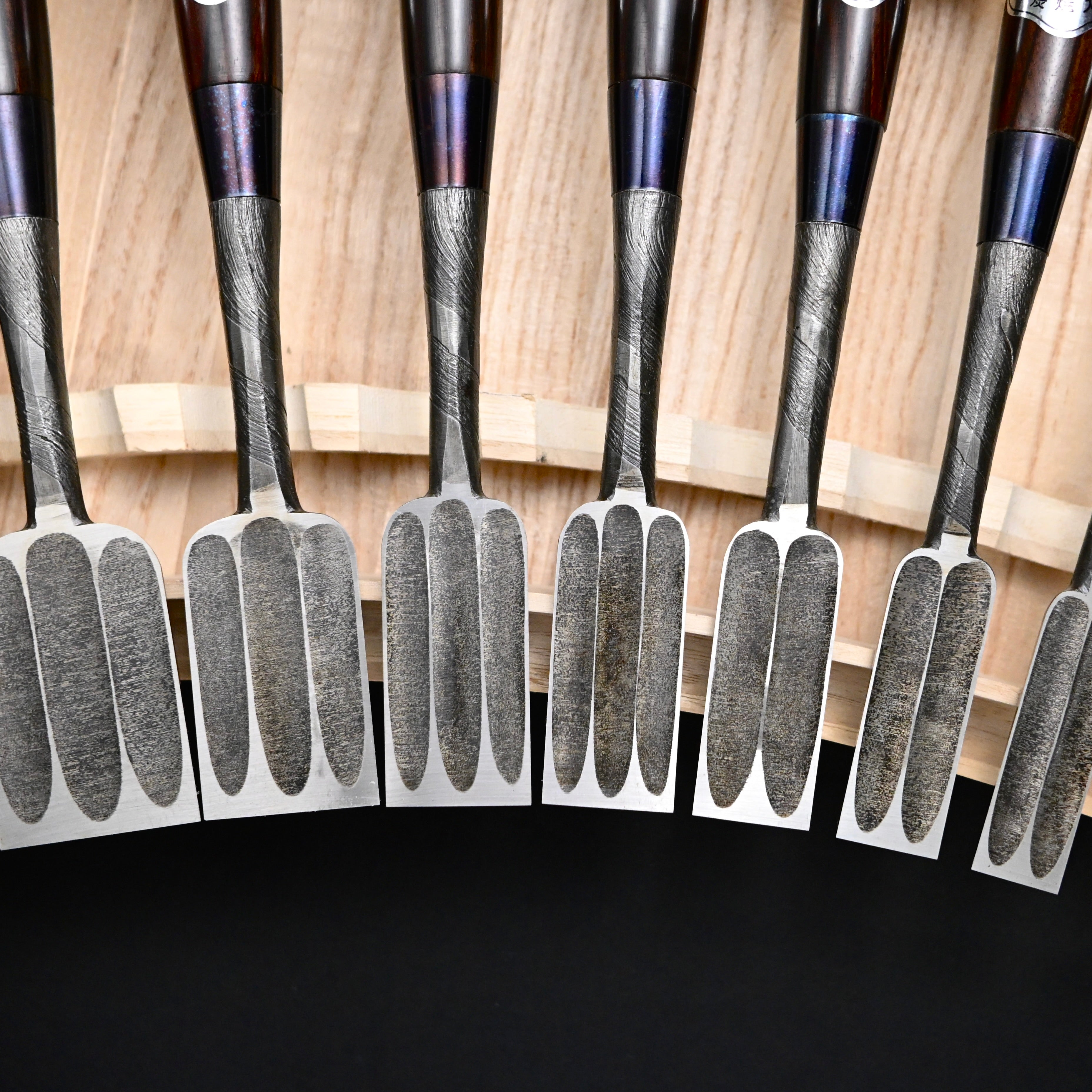 錦清水 木目打捻り 追入組鑿 15本組   Rare stock Nishiki Kiyomi Mokume Bench Chisels 15pc set