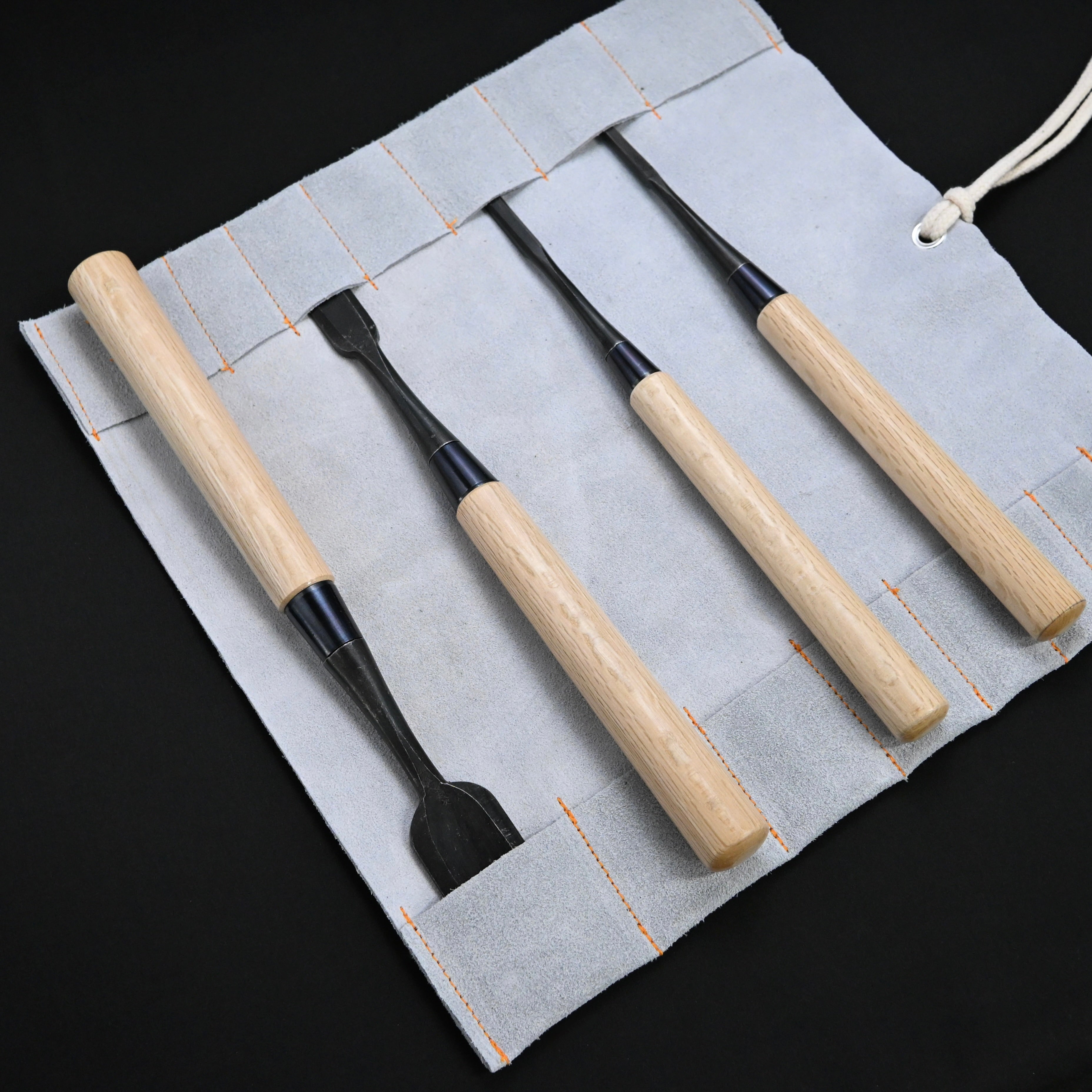 Chisel Leather Roll Bag  For Paring chisels  ( calfskin )       薄鑿用鑿巻  床革製