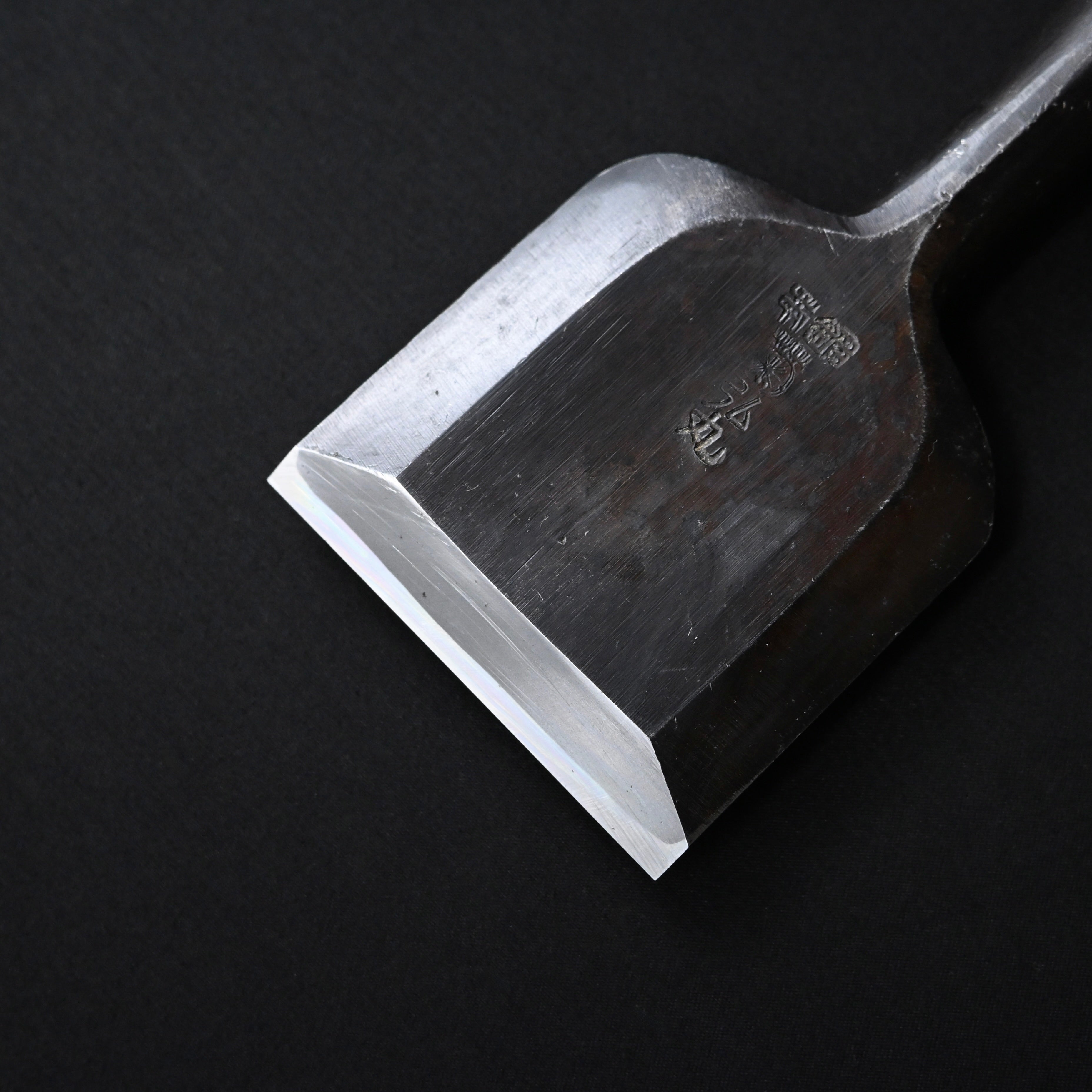 Kikuhiromaru Bench chisels with White steel (Oirenomi) 菊弘丸 追入鑿 60mm