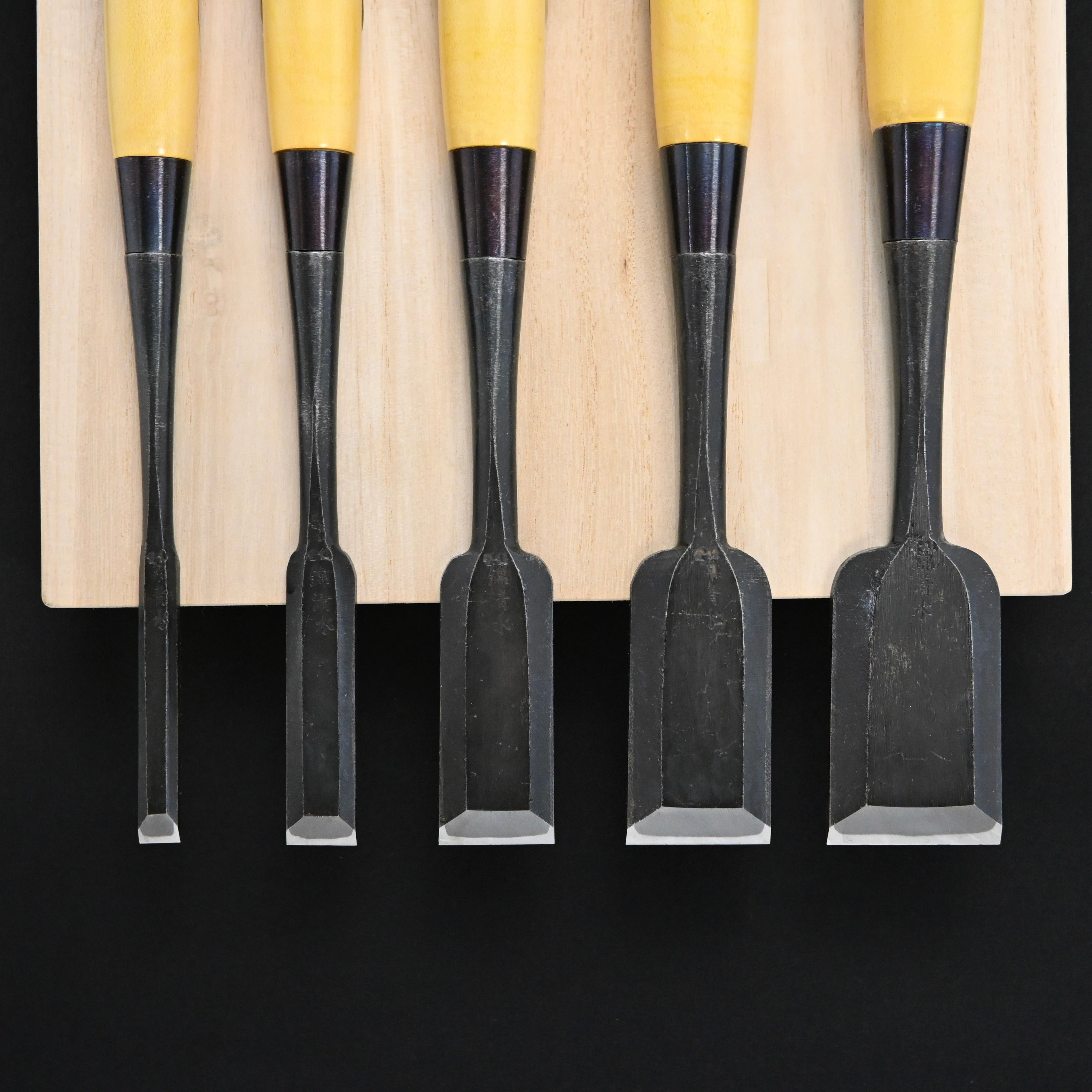 #8掘出し物  錦清水 鑿5本セット グミ柄     Rare Stock Nishiki Kiyomi Chisels Set 5pc with Gumi Handle
