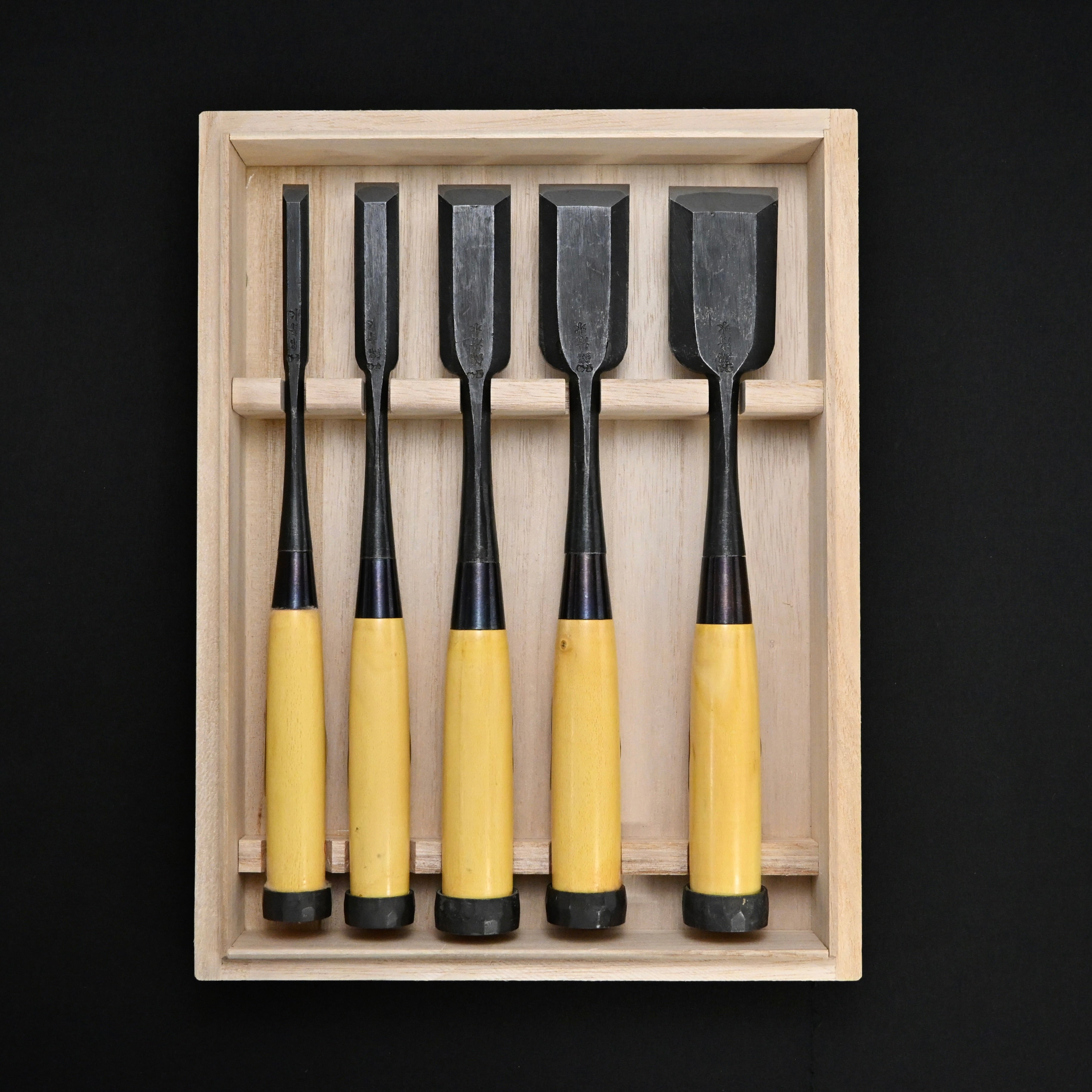 #9掘出し物  錦清水 鑿5本セット グミ柄     Rare Stock Nishiki Kiyomi Chisels Set 5pc with Gumi Handle