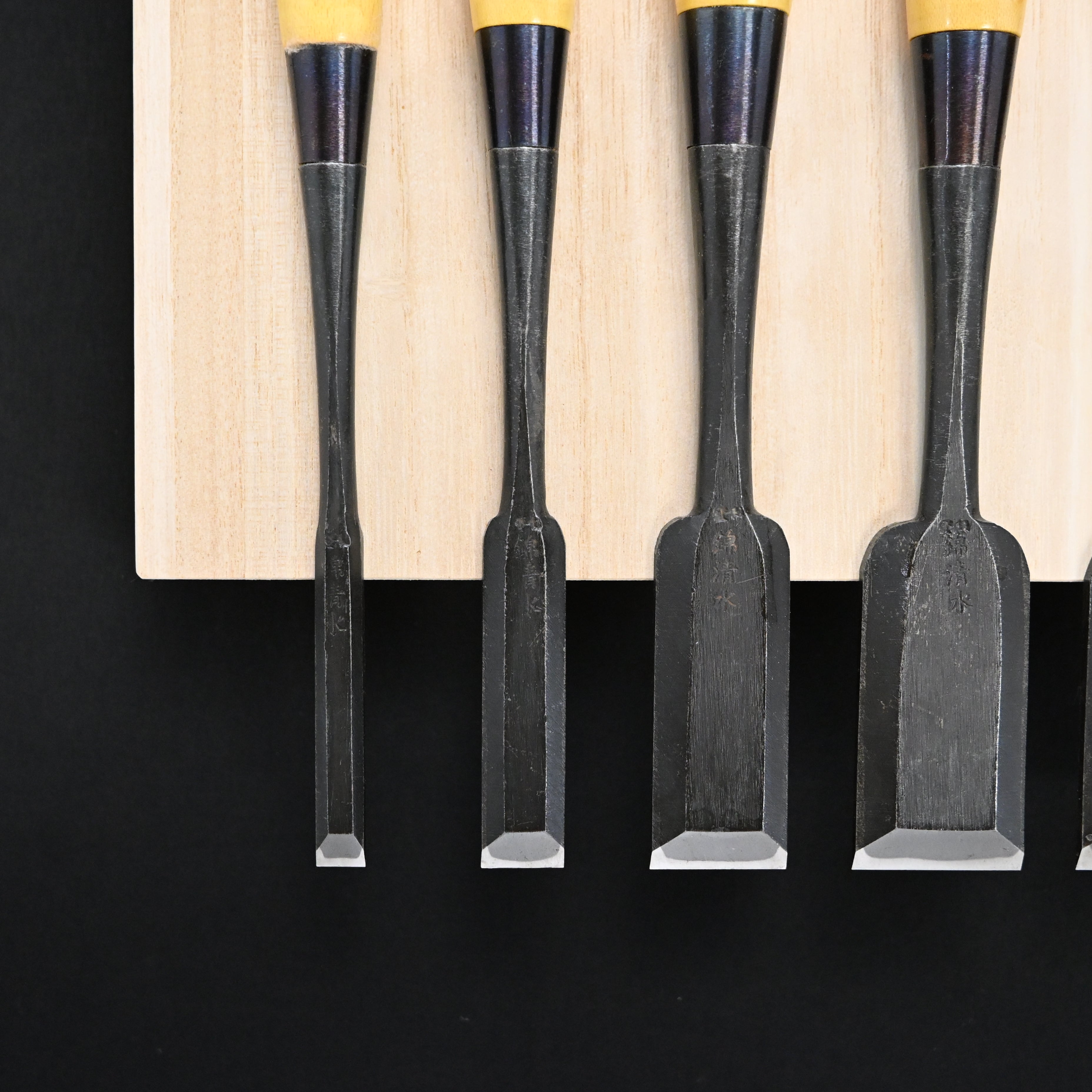 #9掘出し物  錦清水 鑿5本セット グミ柄     Rare Stock Nishiki Kiyomi Chisels Set 5pc with Gumi Handle