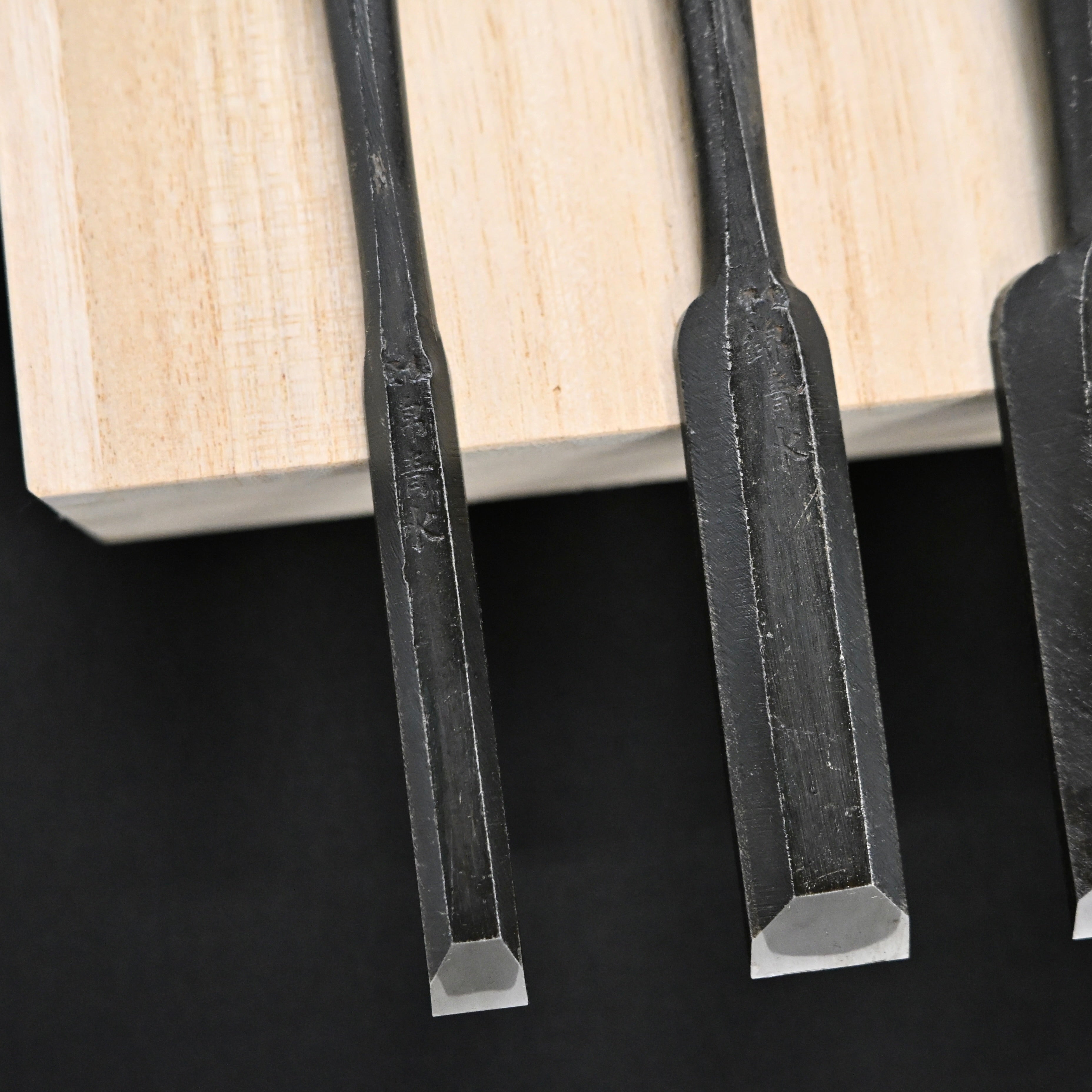 #9掘出し物  錦清水 鑿5本セット グミ柄     Rare Stock Nishiki Kiyomi Chisels Set 5pc with Gumi Handle