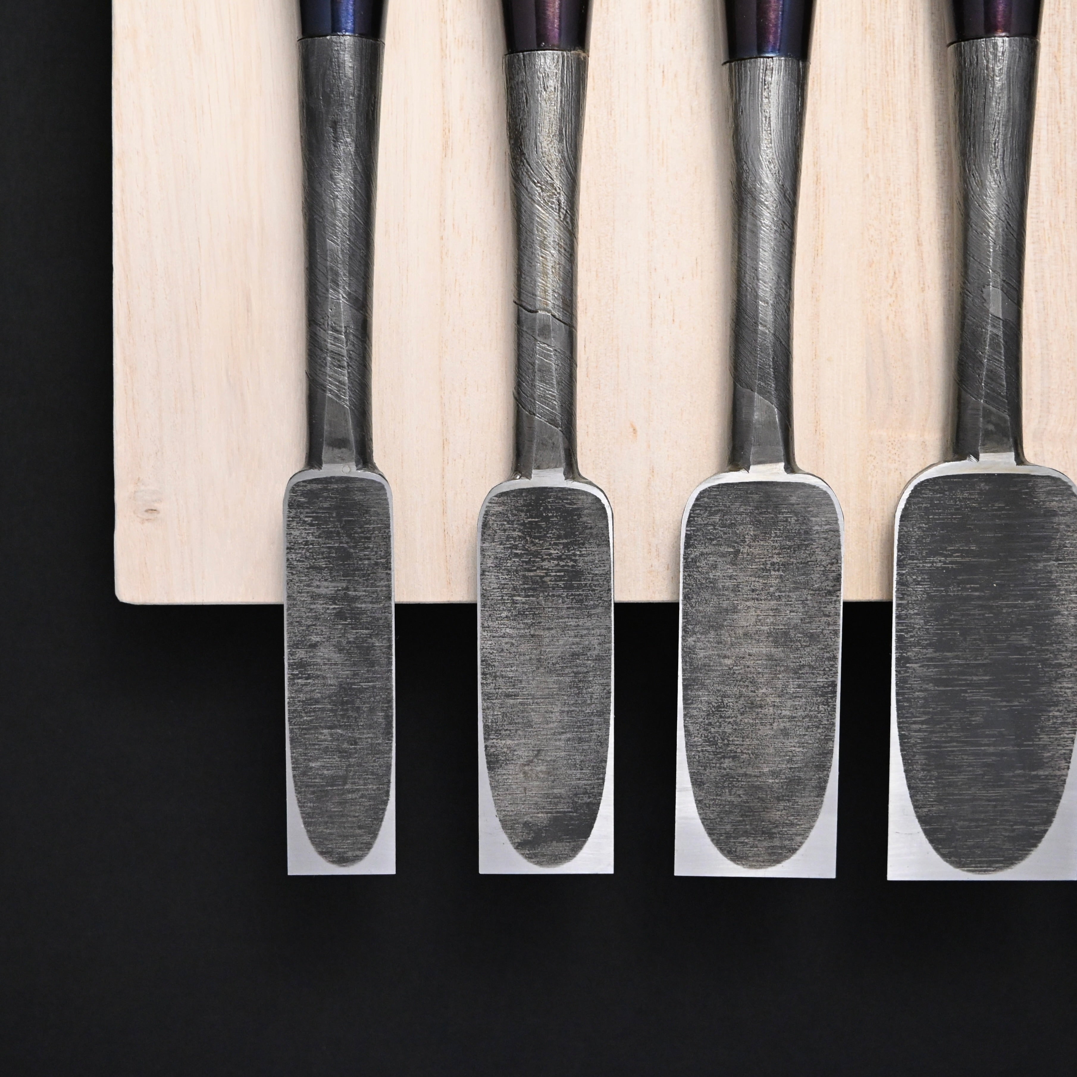 #11掘出し物  錦清水 叩き鑿5本組 グミ柄     Rare Stock Nishiki Kiyomi Timber Chisels Set 5pc with Gumi Handle