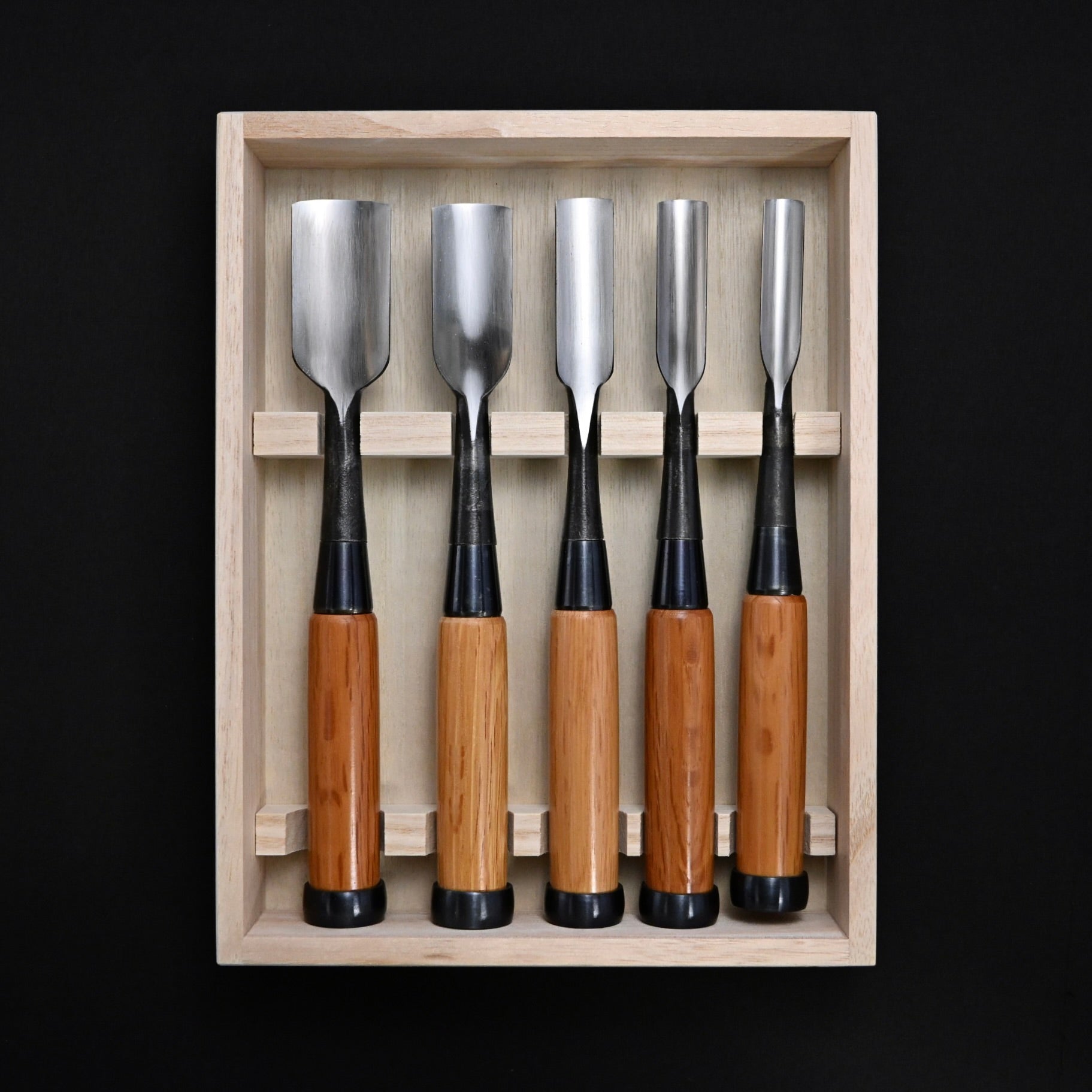 Toshikuni Uchi maru Round chisels set with white steel  利国 内丸組鑿 5本組 Uchimarunomi