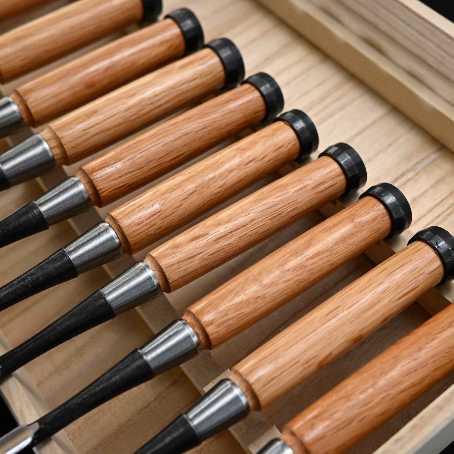 Yoshitaka Dovetail Bench chisels 10pc set         義隆 追入鎬組鑿 10本組 Oirenomi