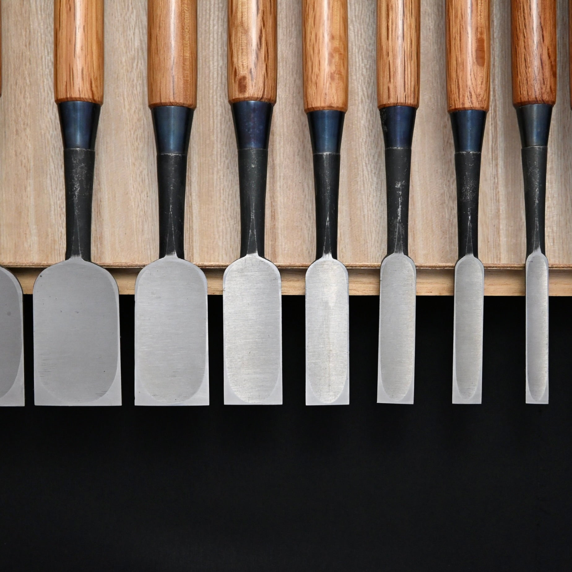 二代目左久作 追入組鑿      Hidari Hisasaku 2nd Vintage Bench chisels set