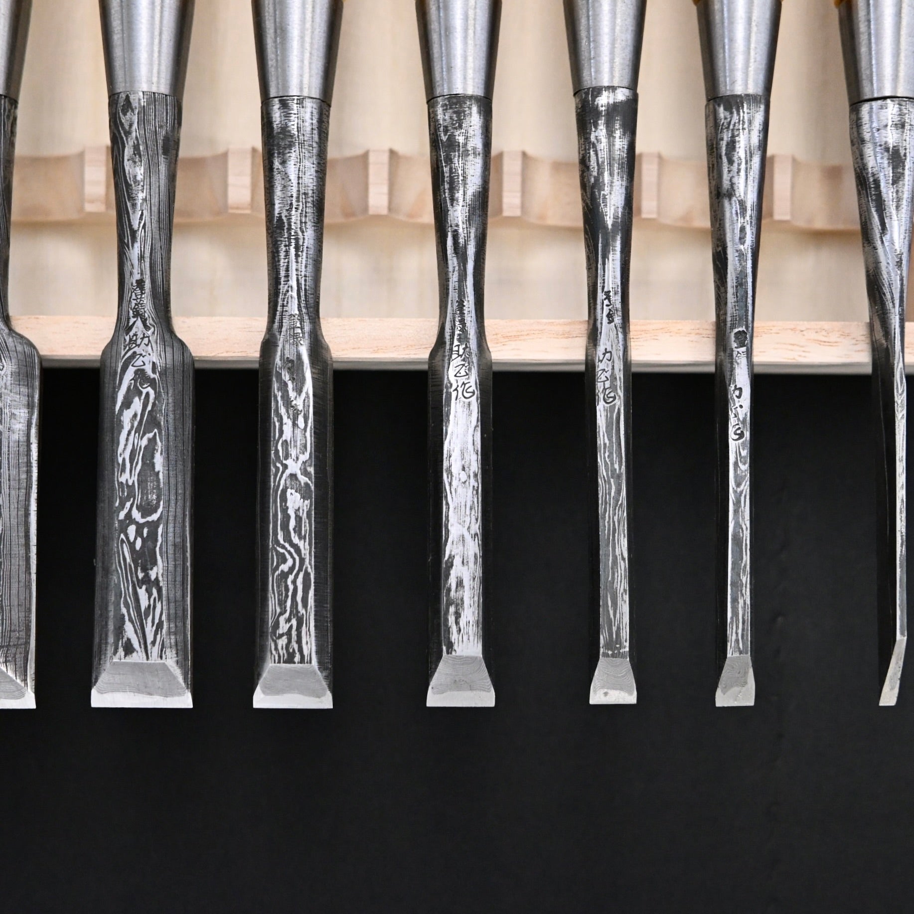Sukemasa Suminagashi Bench chisels set with BoxWood Handles  助正 墨流し 追入組鑿 柘植柄 白紙鋼 Oirenomi