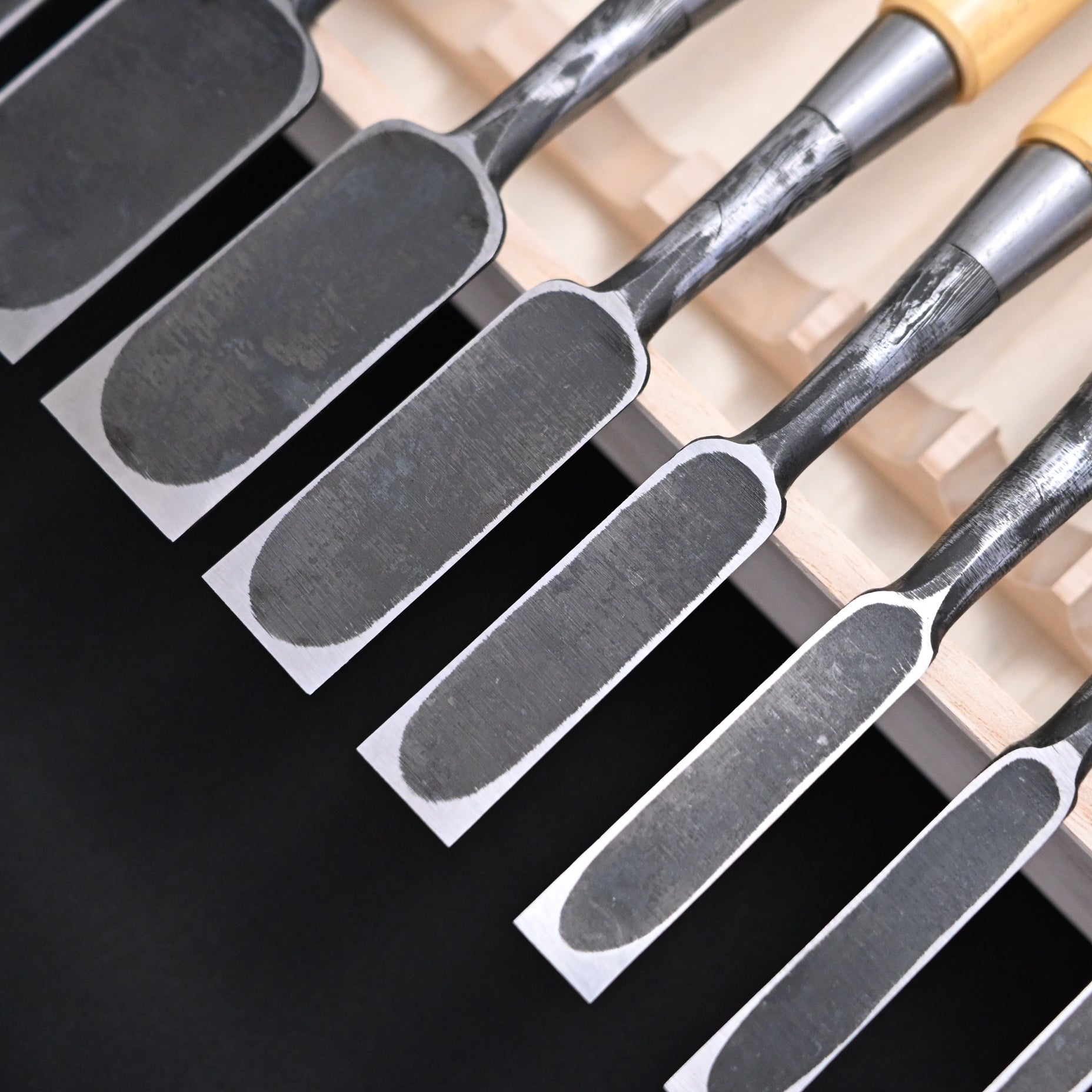 Sukemasa Suminagashi Bench chisels set with BoxWood Handles  助正 墨流し 追入組鑿 柘植柄 白紙鋼 Oirenomi