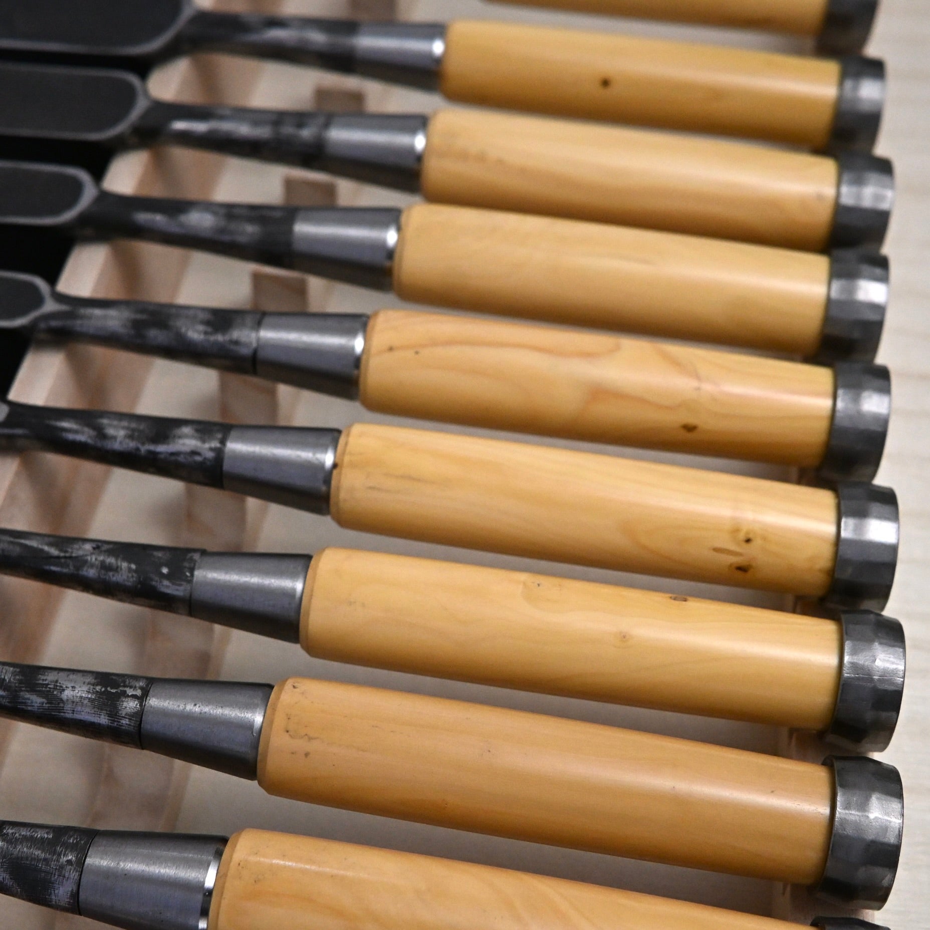 Sukemasa Suminagashi Bench chisels set with BoxWood Handles  助正 墨流し 追入組鑿 柘植柄 白紙鋼 Oirenomi