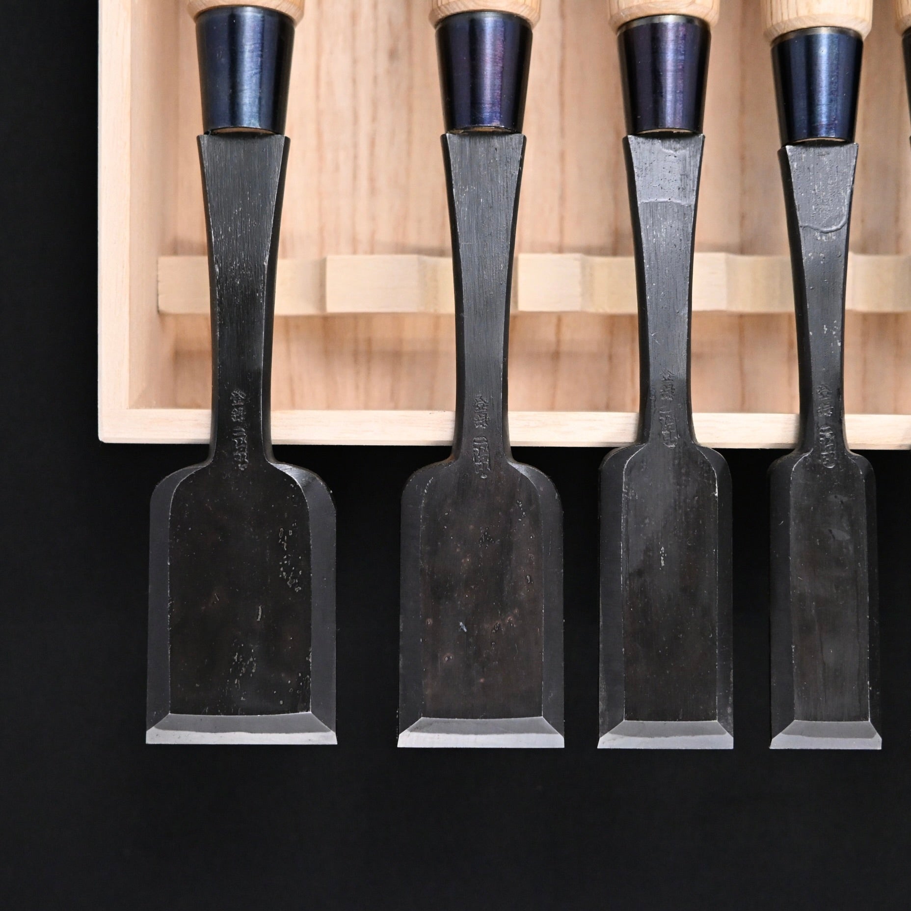 二治弘  木成平待組鑿 10本組    Nijihiro Hiramachi type chisels set ( Hiramachinomi )