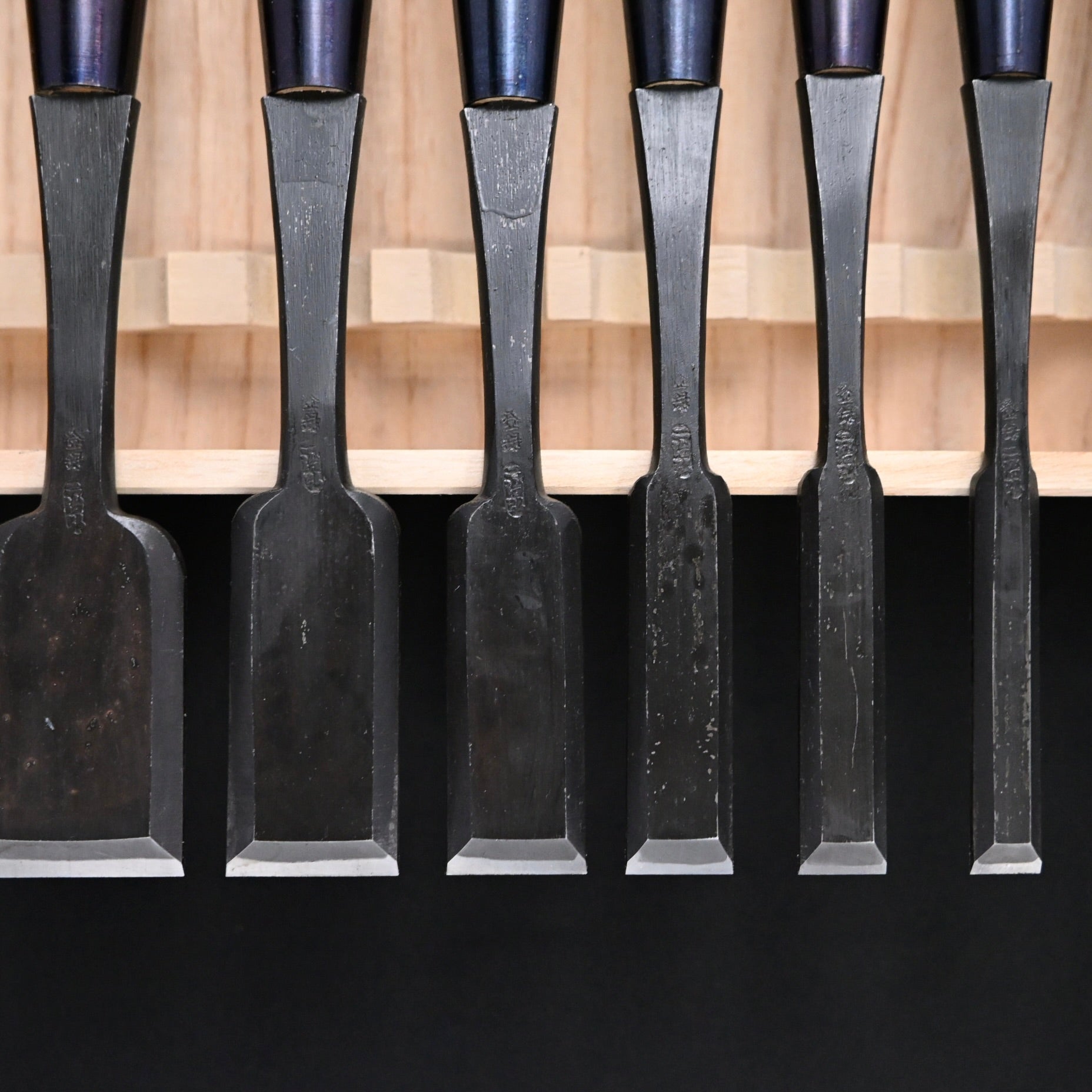 二治弘  木成平待組鑿 10本組    Nijihiro Hiramachi type chisels set ( Hiramachinomi )