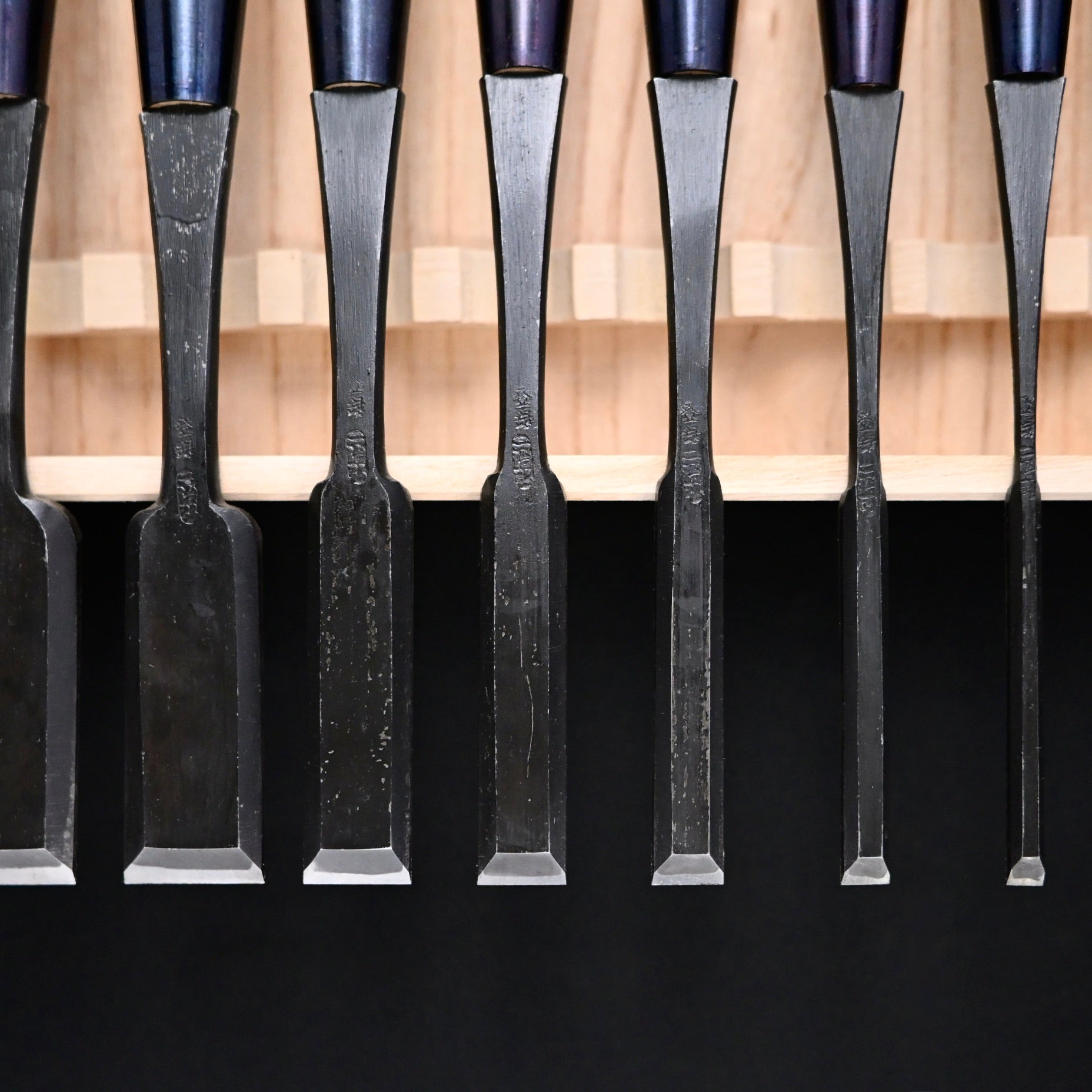 二治弘  木成平待組鑿 10本組    Nijihiro Hiramachi type chisels set ( Hiramachinomi )