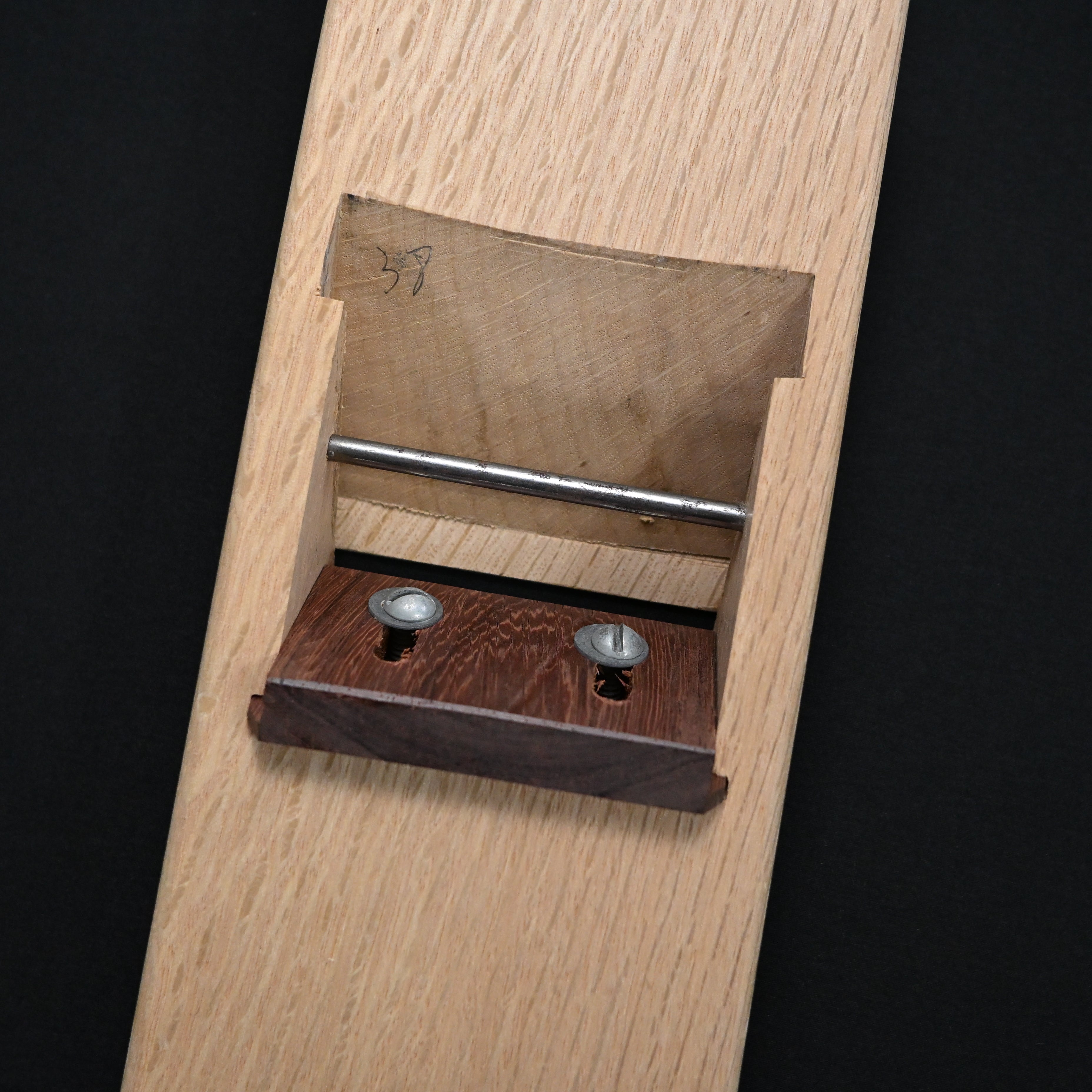 #4 掘出し物 堤朋一作 男盛 仕上げ鉋 70mm Old stock Otokozakari Smoothing Plane (Kanna) by Tsutsumitomoichi