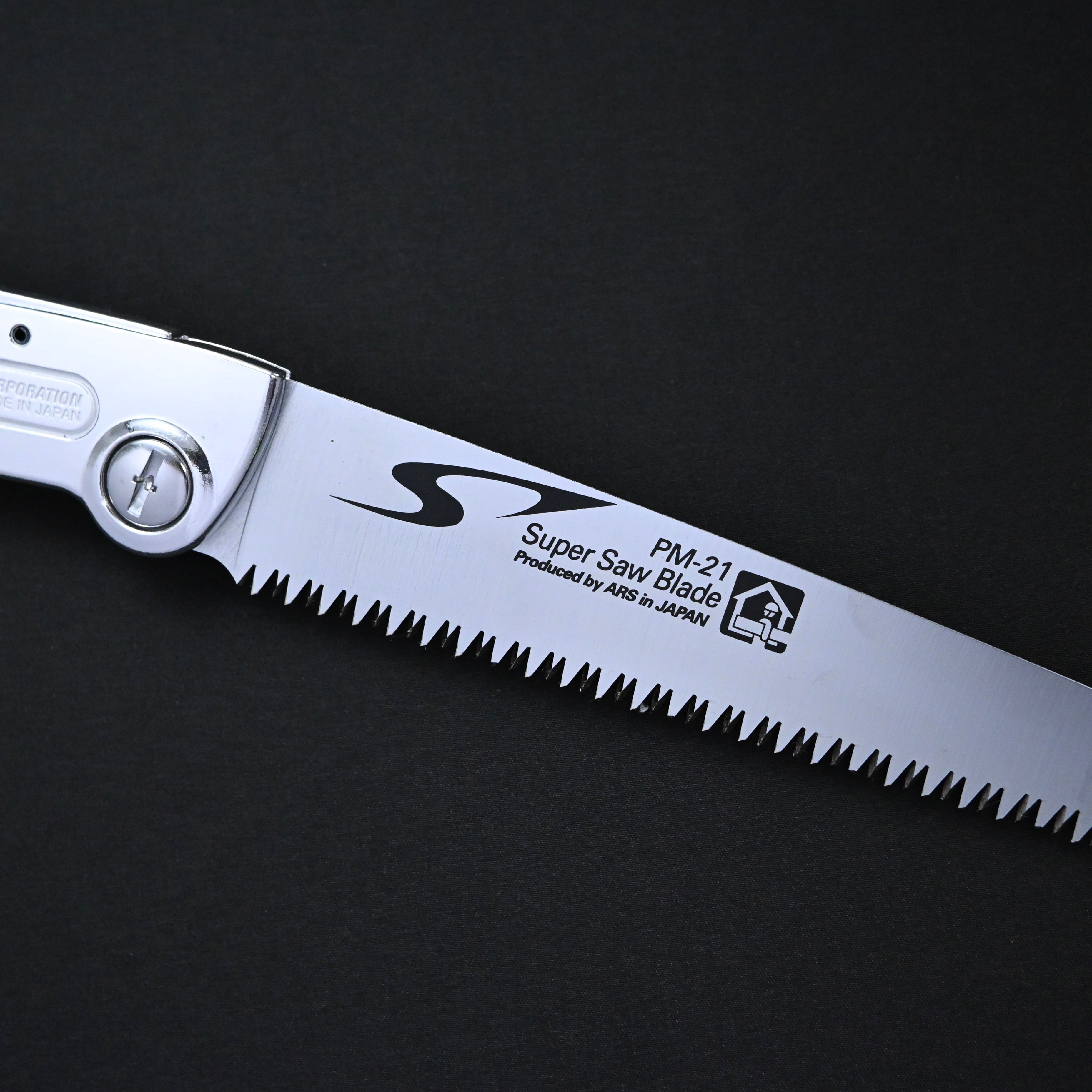 ARS PM-21 Carpenter's Folding Saw Metal Replacement Blade 8.3 inches  Medium　アルス 大工用折込鋸ピーメタル替刃式21cm 中目 PM-21