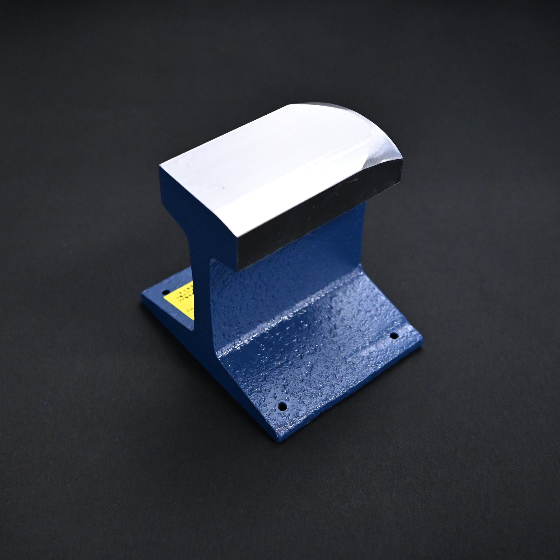 土牛 金床 100mm  Anvil by Dogyu