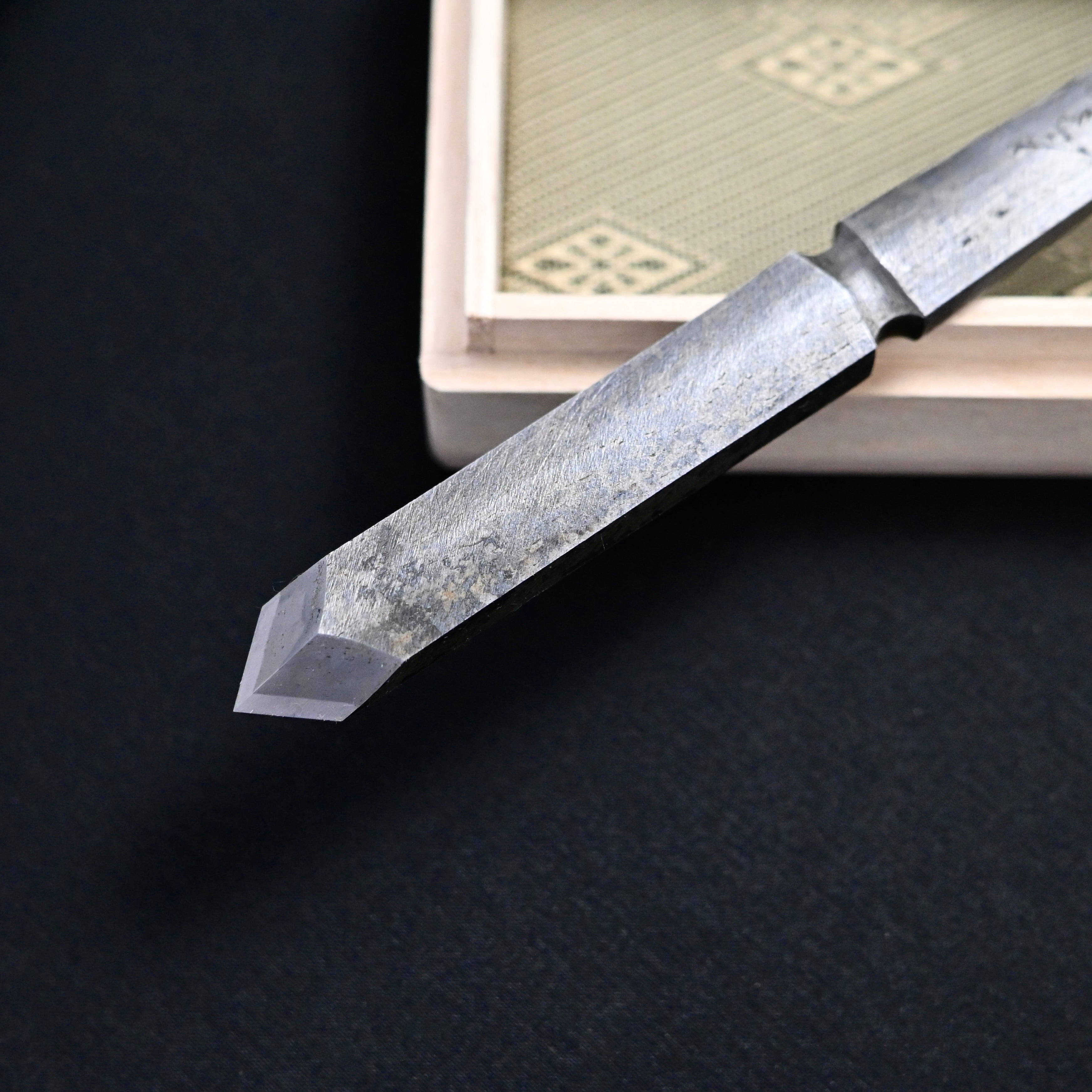 Jiritsu kensaki by Sozen Carving  自立 素全作  剣先小刀   12mm
