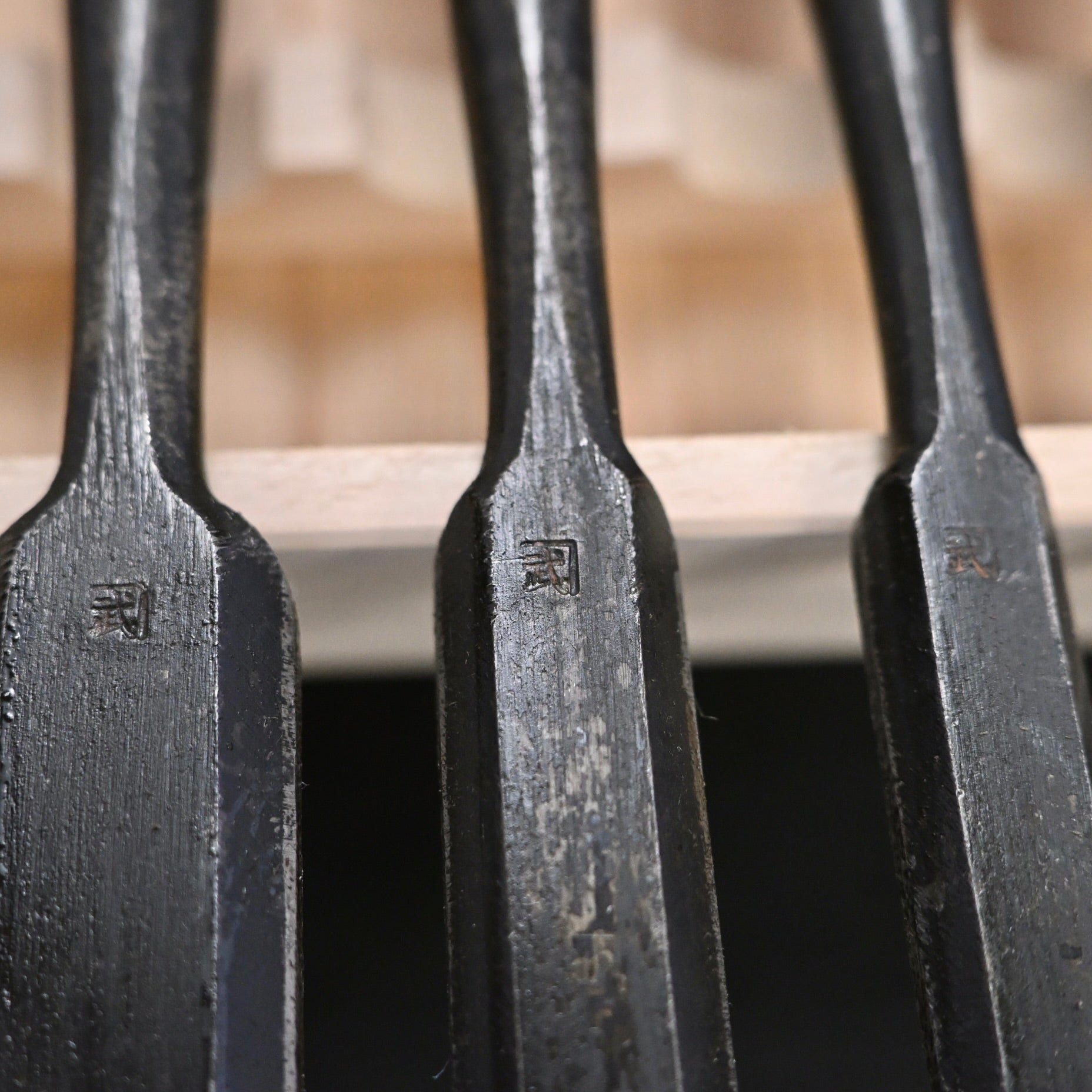 Kanetake Bench chisels set Red oak handle by Takahashi Norikazu 高橋典三作 カネ武 追入組鑿 赤樫柄