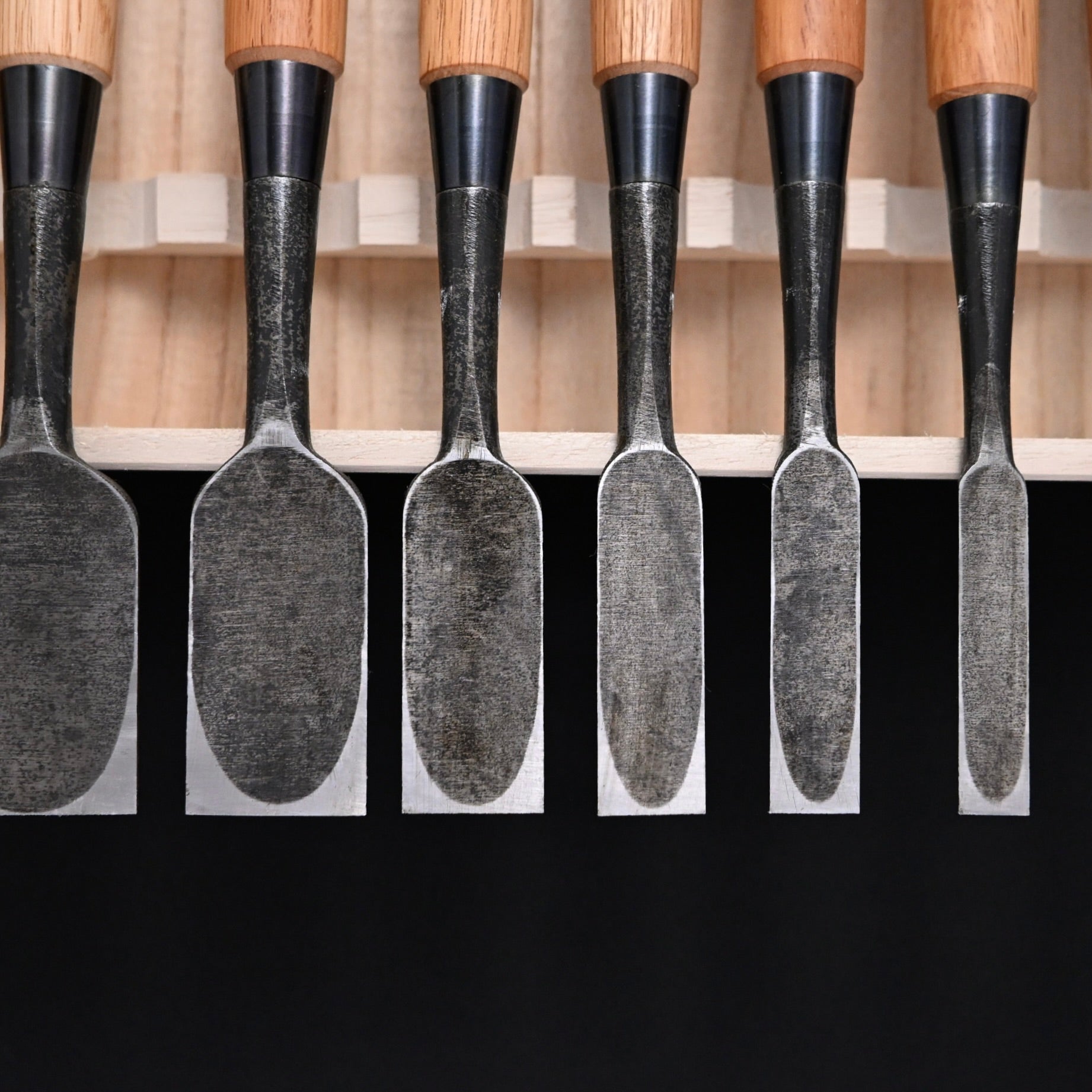 Kanetake Bench chisels set Red oak handle by Takahashi Norikazu 高橋典三作 カネ武 追入組鑿 赤樫柄