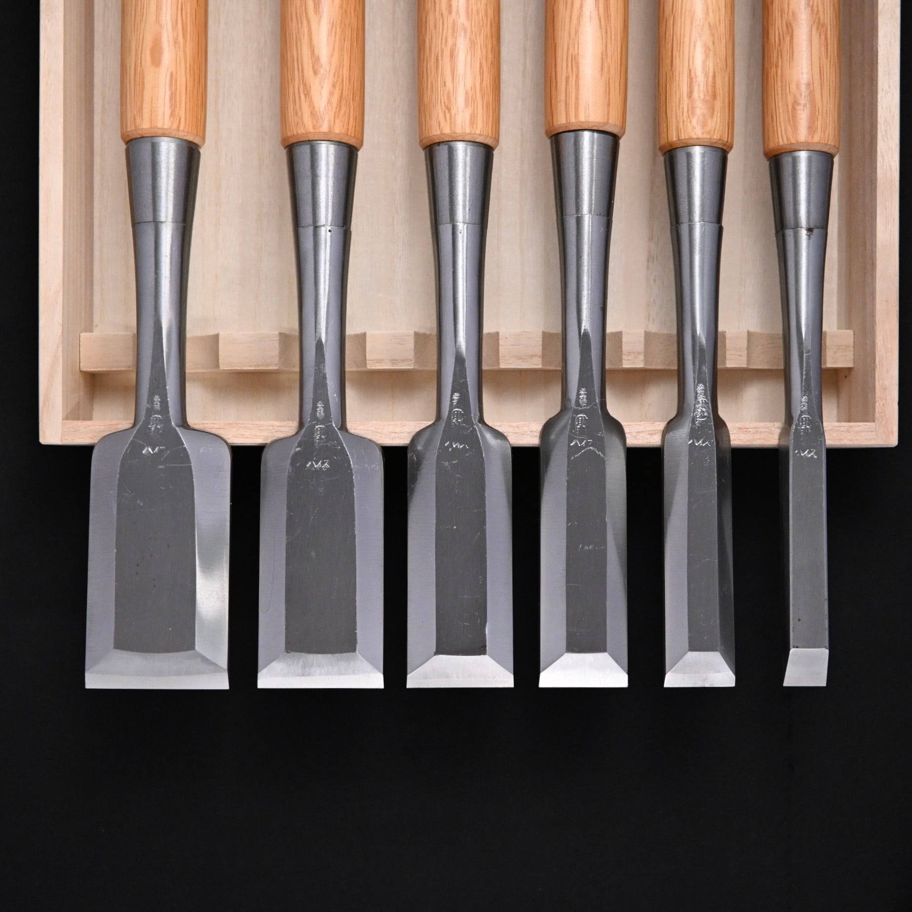 Sukemaru 4th High-Speed Steel Timber chisels set by Usui Yoshio 　四代助丸 碓氷淑郎 叩き組鑿 三つ裏  6本組 tatakinomi