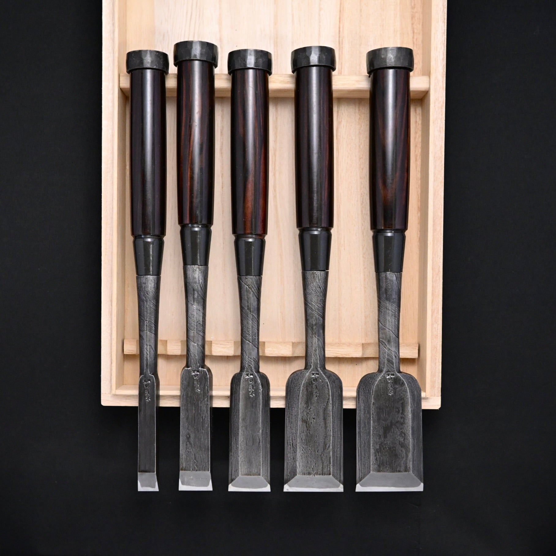 #12掘出し物  錦清水 叩き鑿5本組 黒檀柄     Rare Stock Nishiki Kiyomi Timber Chisels Set 5pc with Ebony Handle