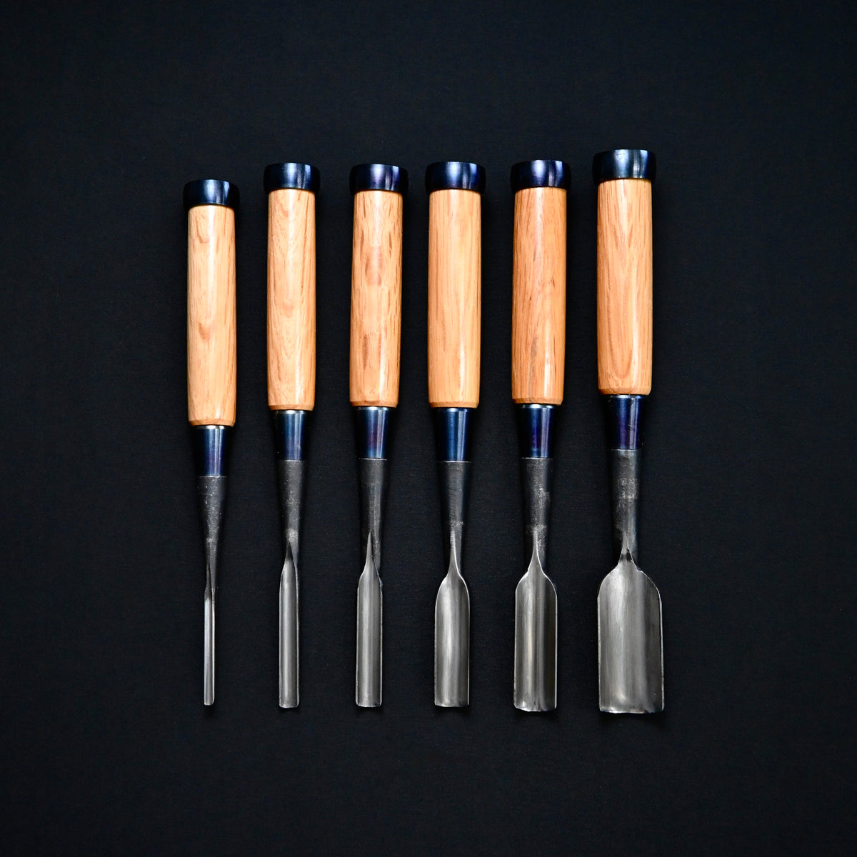 利国 極深内丸鑿 Toshikuni Extra-deep Uchimaru Chisels with white steel (Round