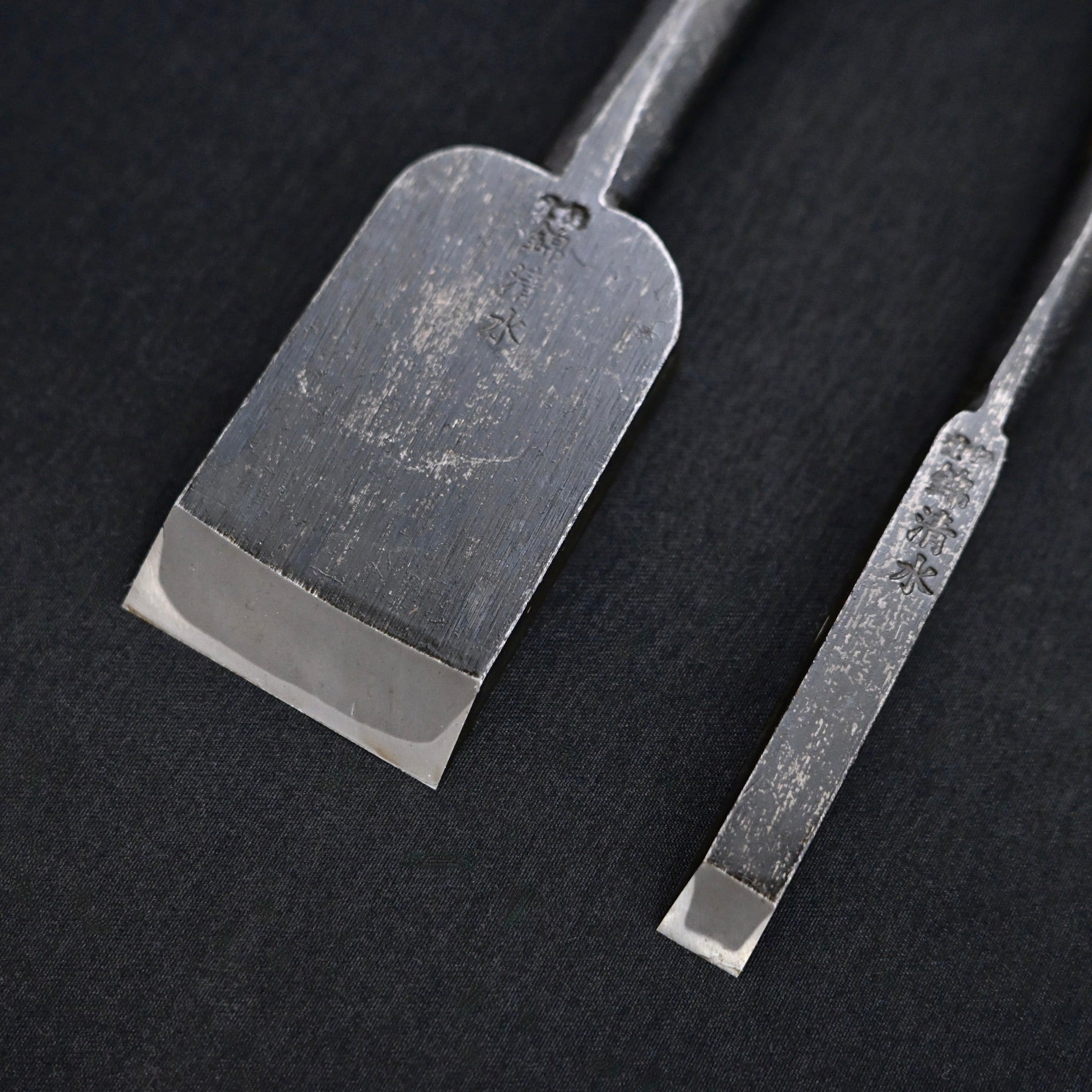 掘出し物  錦清水 角打追入 グミ柄     Rare Stock Nishiki Kiyomi Kakuuchi Bench Chisels