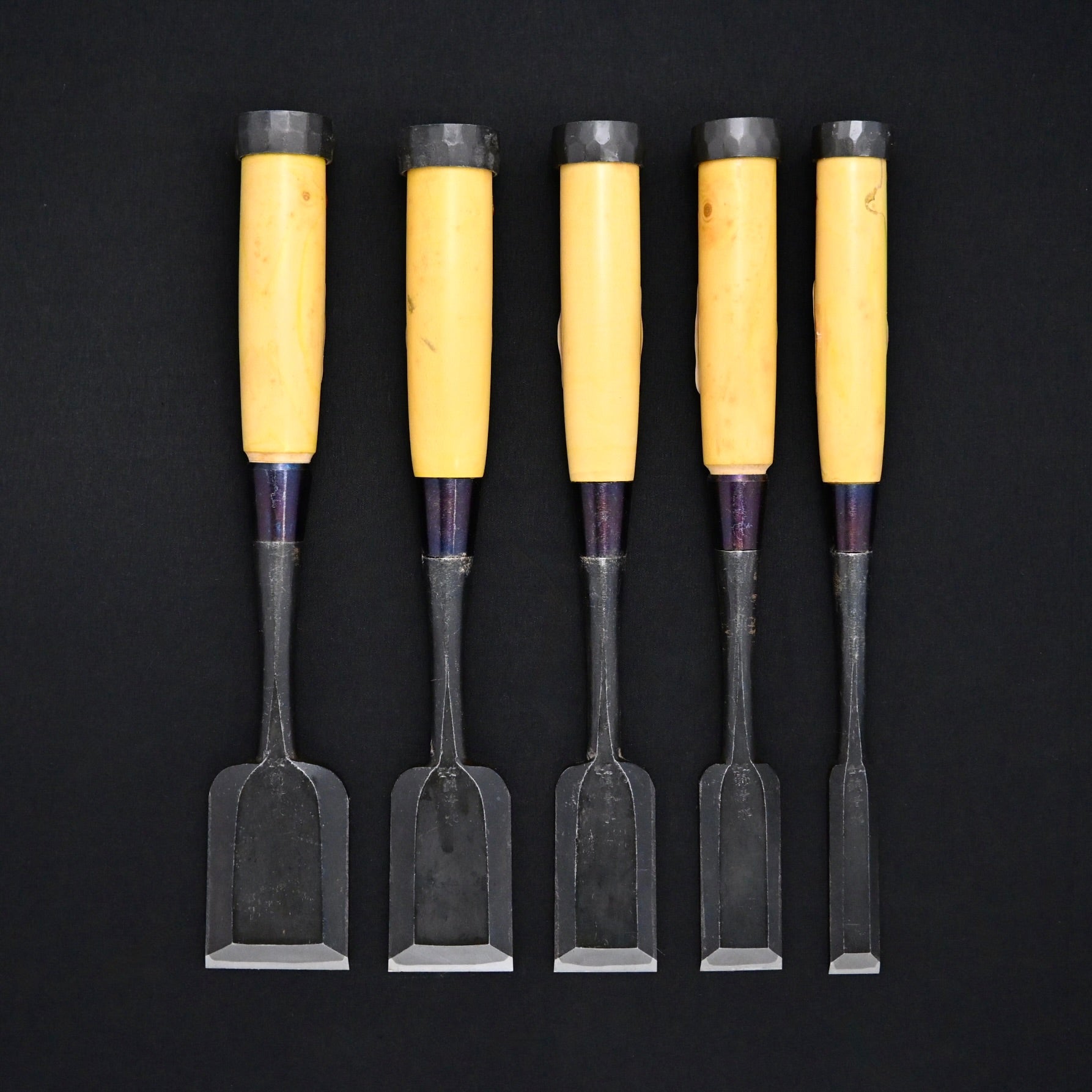 掘出し物  錦清水 首高 追入 グミ柄     Rare Stock Nishiki Kiyomi Bench Chisels