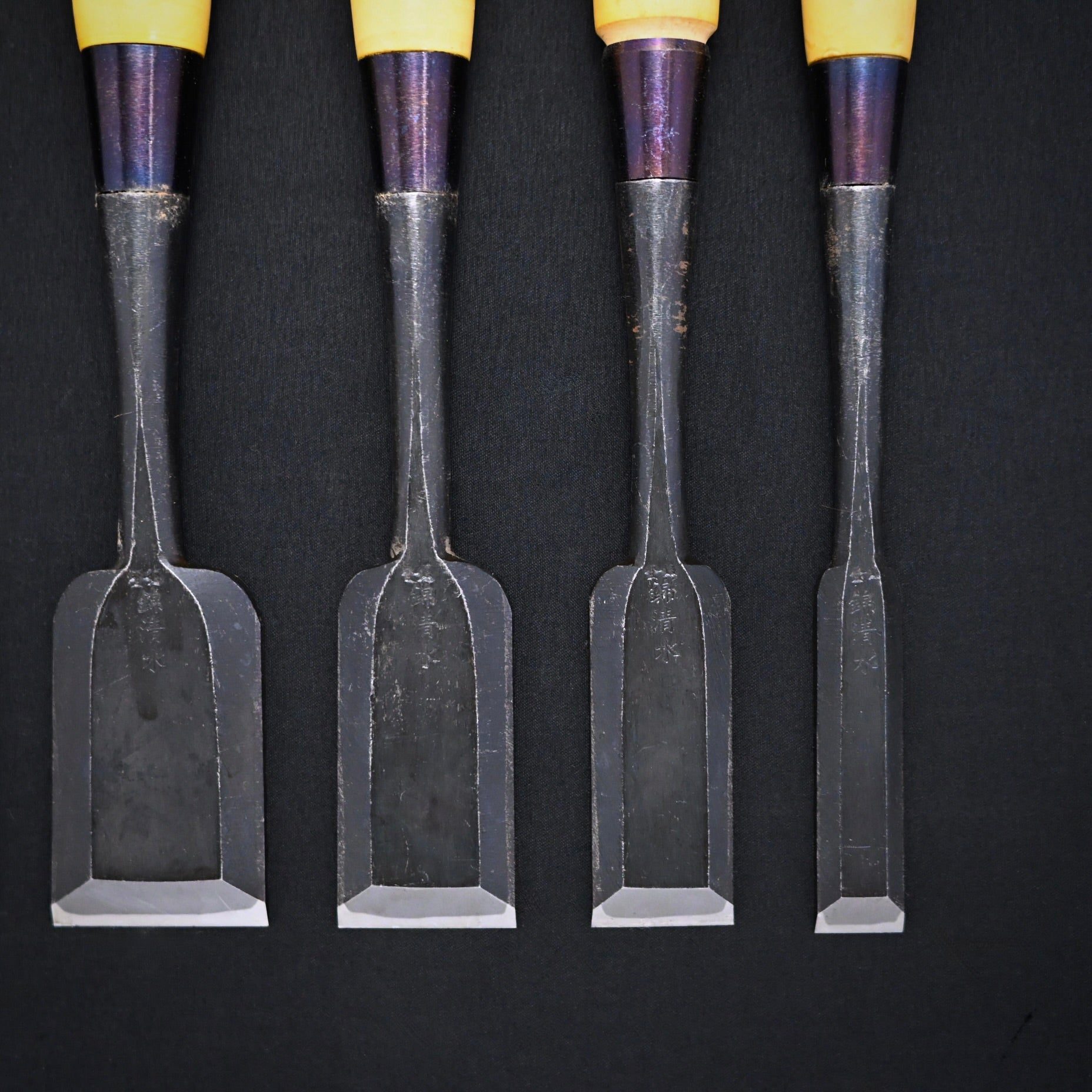 掘出し物  錦清水 首高 追入 グミ柄     Rare Stock Nishiki Kiyomi Bench Chisels