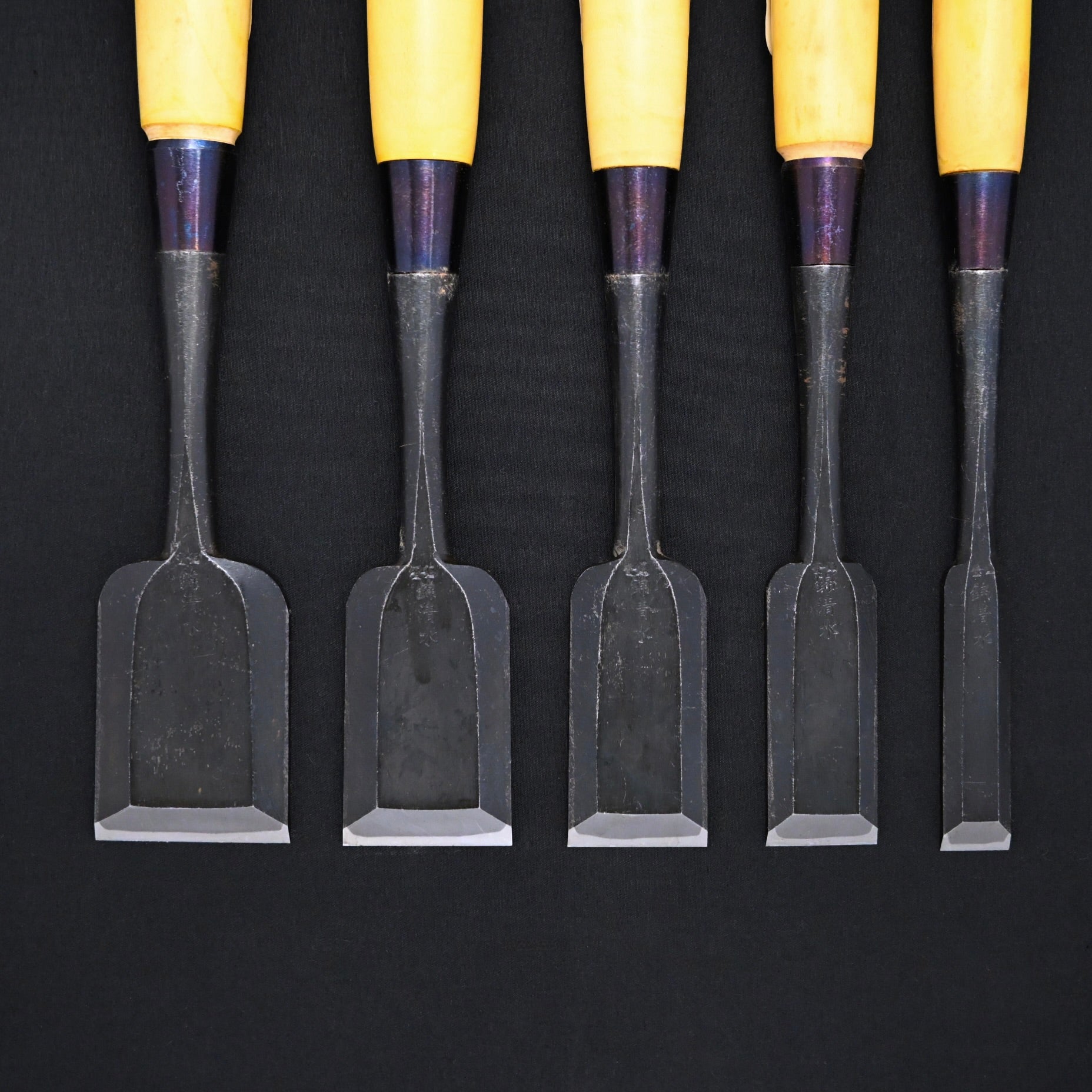 掘出し物  錦清水 首高 追入 グミ柄     Rare Stock Nishiki Kiyomi Bench Chisels