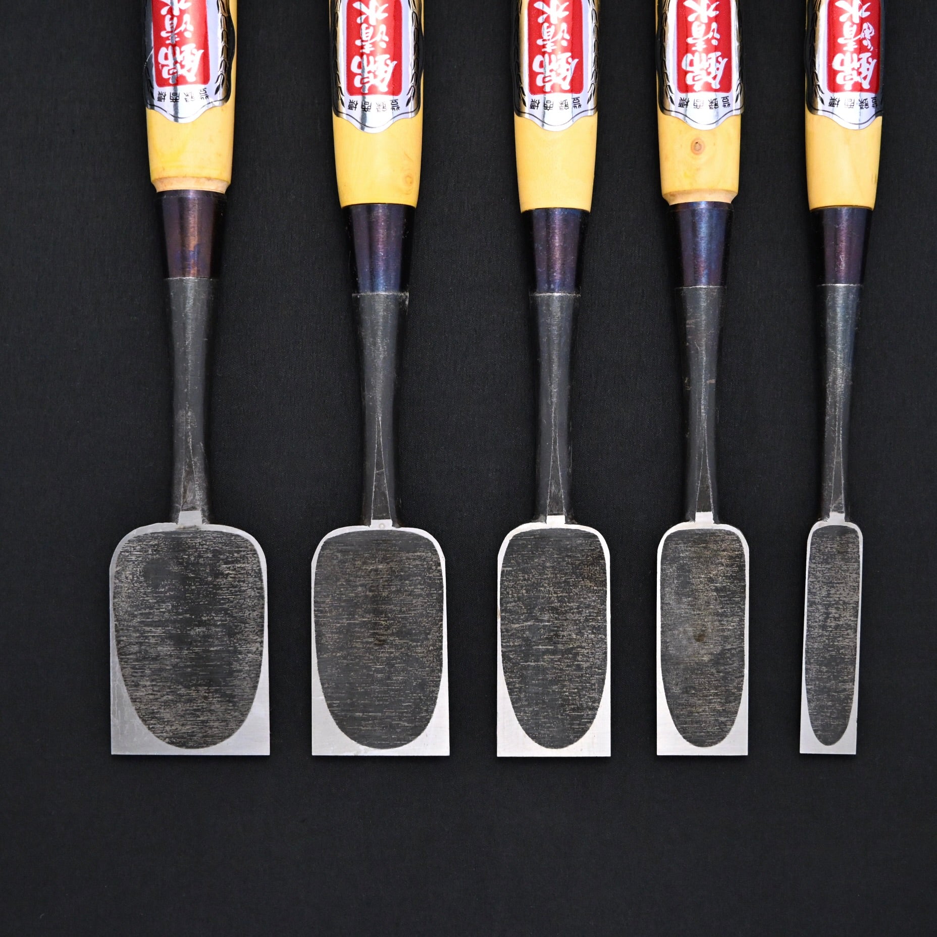 掘出し物  錦清水 首高 追入 グミ柄     Rare Stock Nishiki Kiyomi Bench Chisels